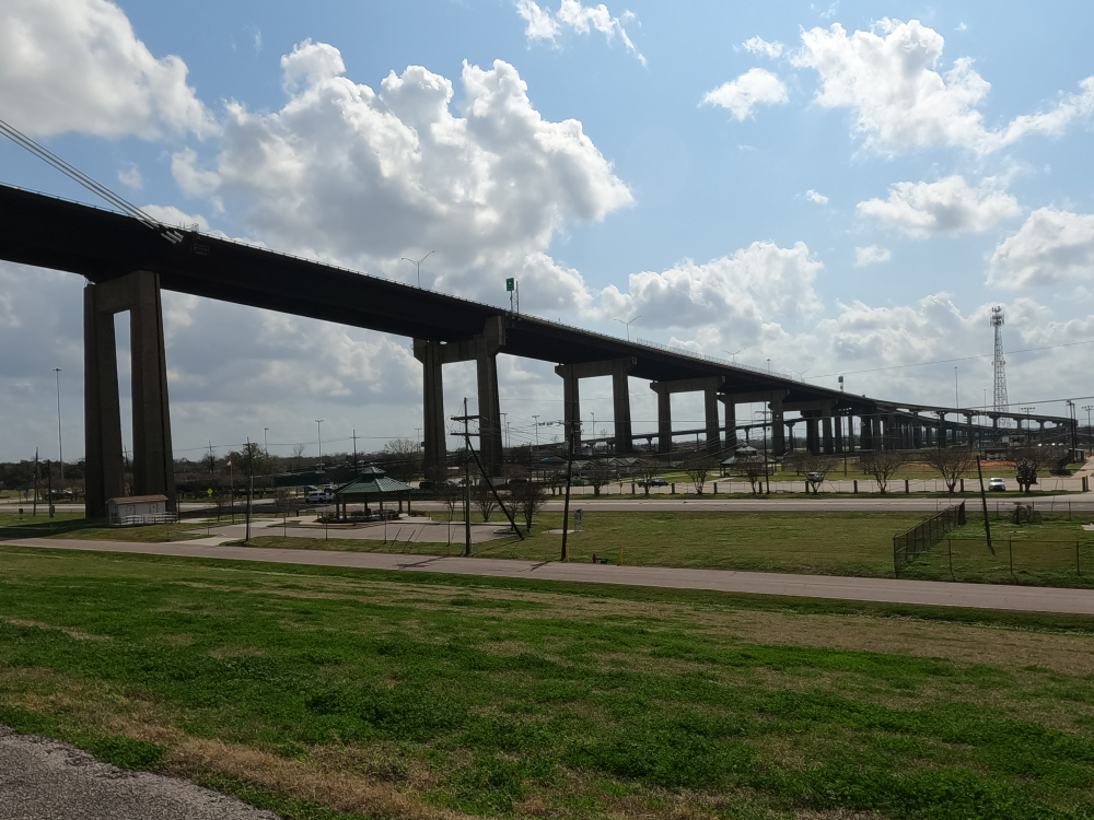 Hale Boggs Memorial Bridge 7.png