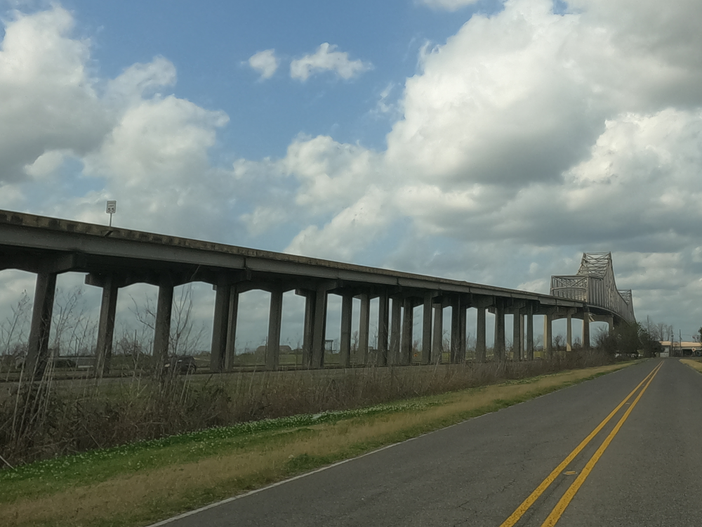 Veterans Memorial Bridge 11.png