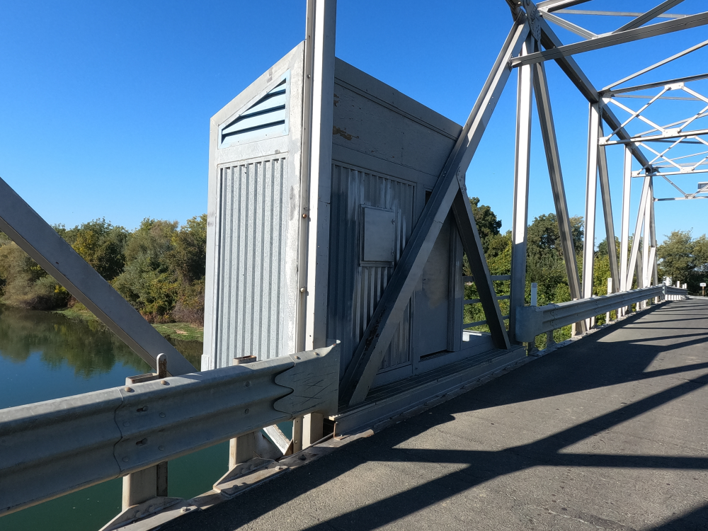 Miner Slough Bridge 5.png