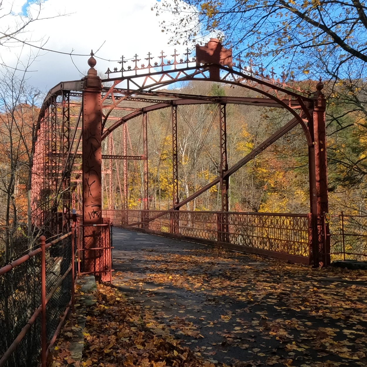 Lovers Leap Bridge