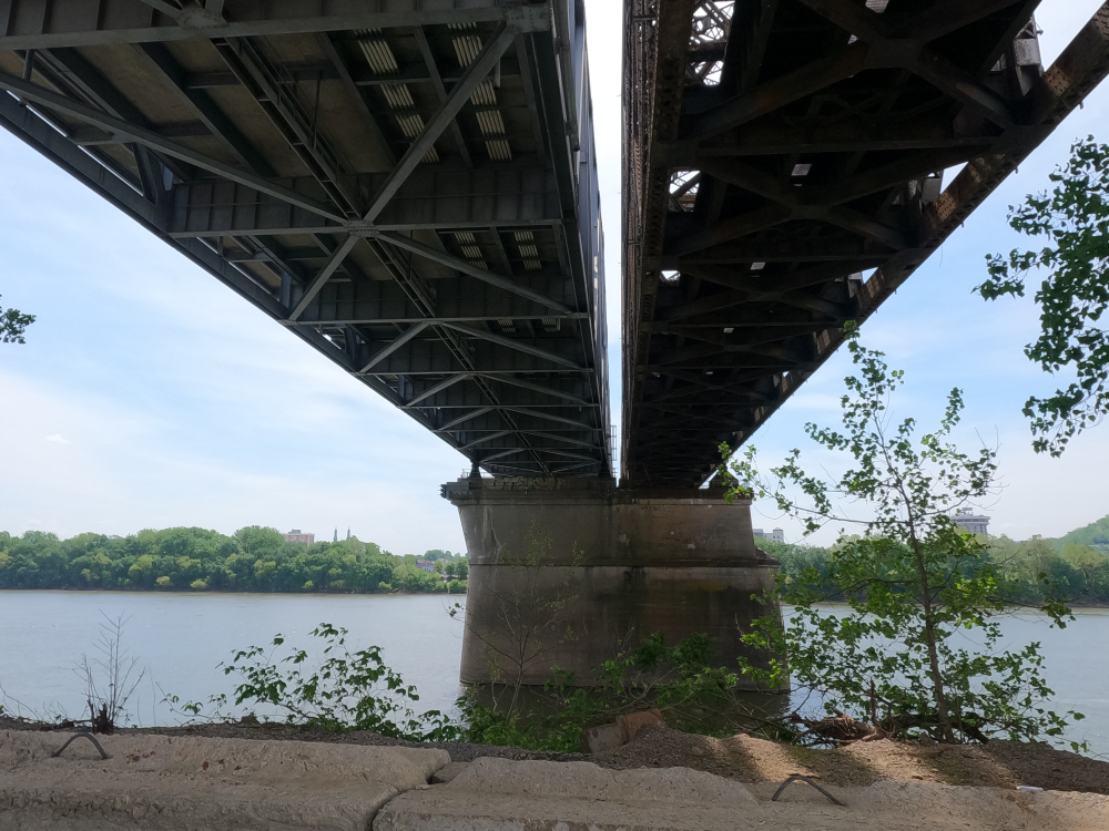 C&O Railroad Bridge 7.png