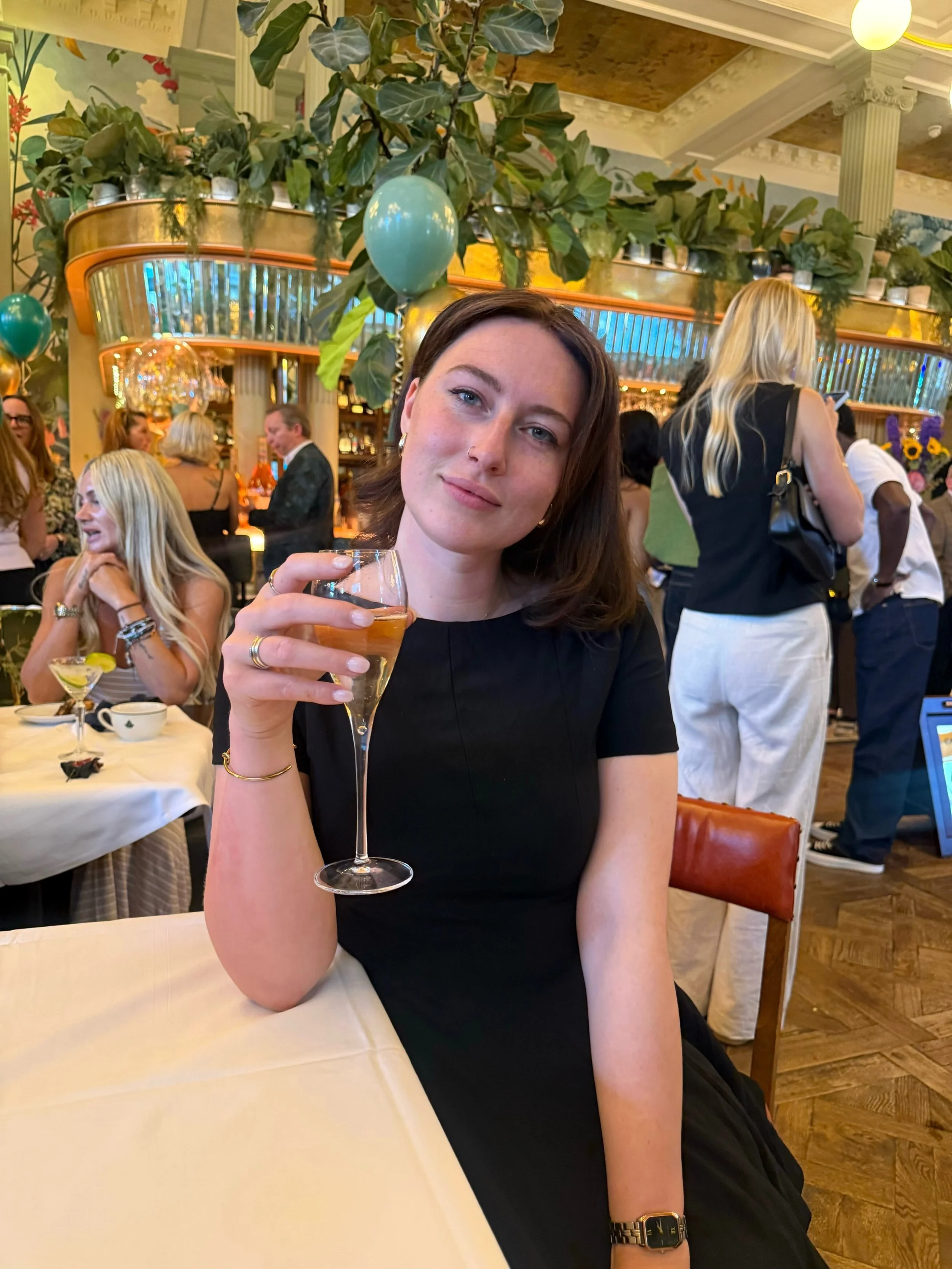 Delighted to join the celebrations for The Ivy Exeter&rsquo;s fifth birthday. Five years on and still setting the standard. Huge credit to Morgan and the team for another memorable evening.

🤍 @morganwestcott 
@ivyexeter 
@huddlecontent