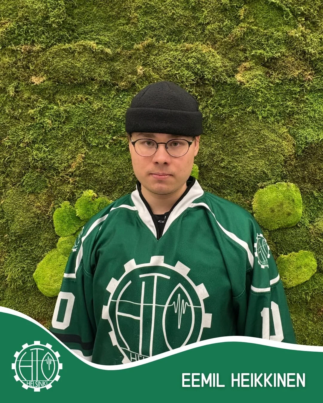 Min&auml; oon Eemil, asustan edelleen Vantaalla (en poistu t&auml;&auml;lt&auml; koskaan) ja oon nelj&auml;nnell&auml; vuodella energia- ja ymp&auml;rist&ouml;tekniikan opinnoissa. Vapaa-aika kuluu mm. videopelien, kirjojen ja musiikin parissa, kirpp