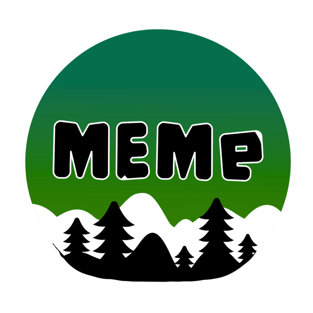 Vihreällä taustalla puiden ja vuorten siluetti, keskellä suuret mustat kirjaimet 'MEME'.