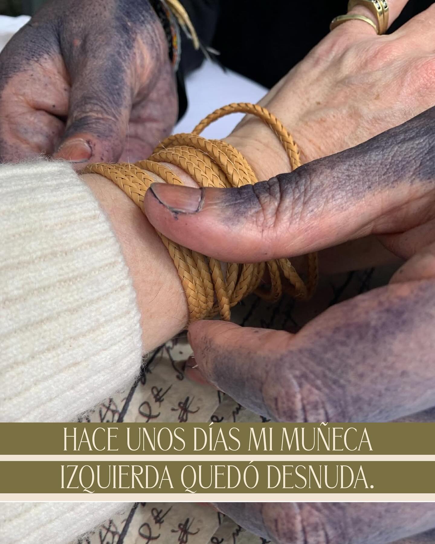 A m a r r a d a  a  l a  c h a m b i r a

La chambira que me acompa&ntilde;&oacute; silente por m&aacute;s de tres a&ntilde;os se ha roto. Pero infinita como era, en su v&iacute;nculo indecible con el Amazonas y su r&iacute;o, ha dejado una memoria f