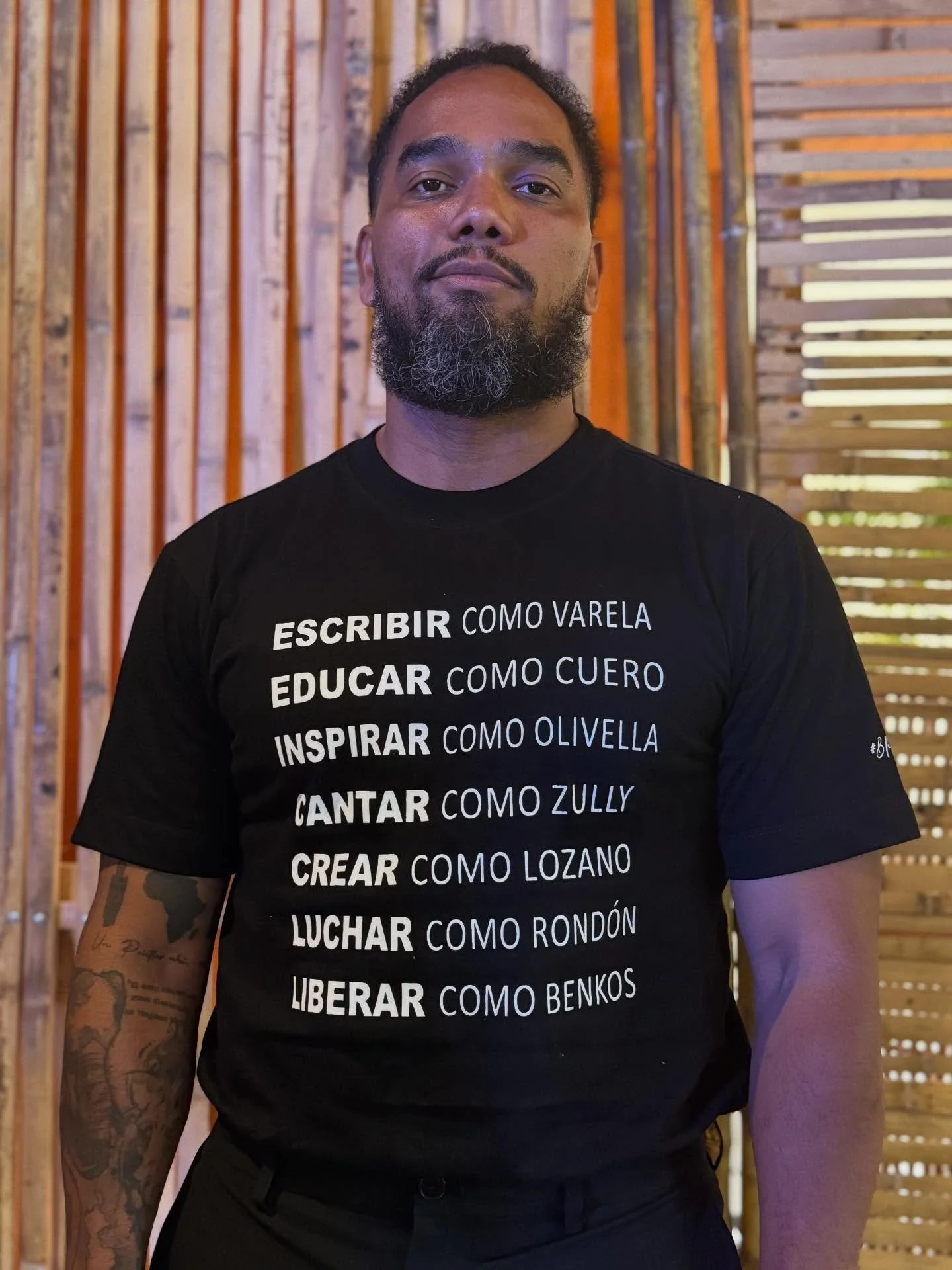 L e t r a s  p r o p i a s

&ldquo;&iquest;Qui&eacute;nes son nuestros referentes?&rdquo; se pregunta el creativo, gestor cultural, pedagogo y empresario Sham Caicedo desde su plataforma AFROFEST y @basicoperonitido_  en el escenario de #forosam&aacu