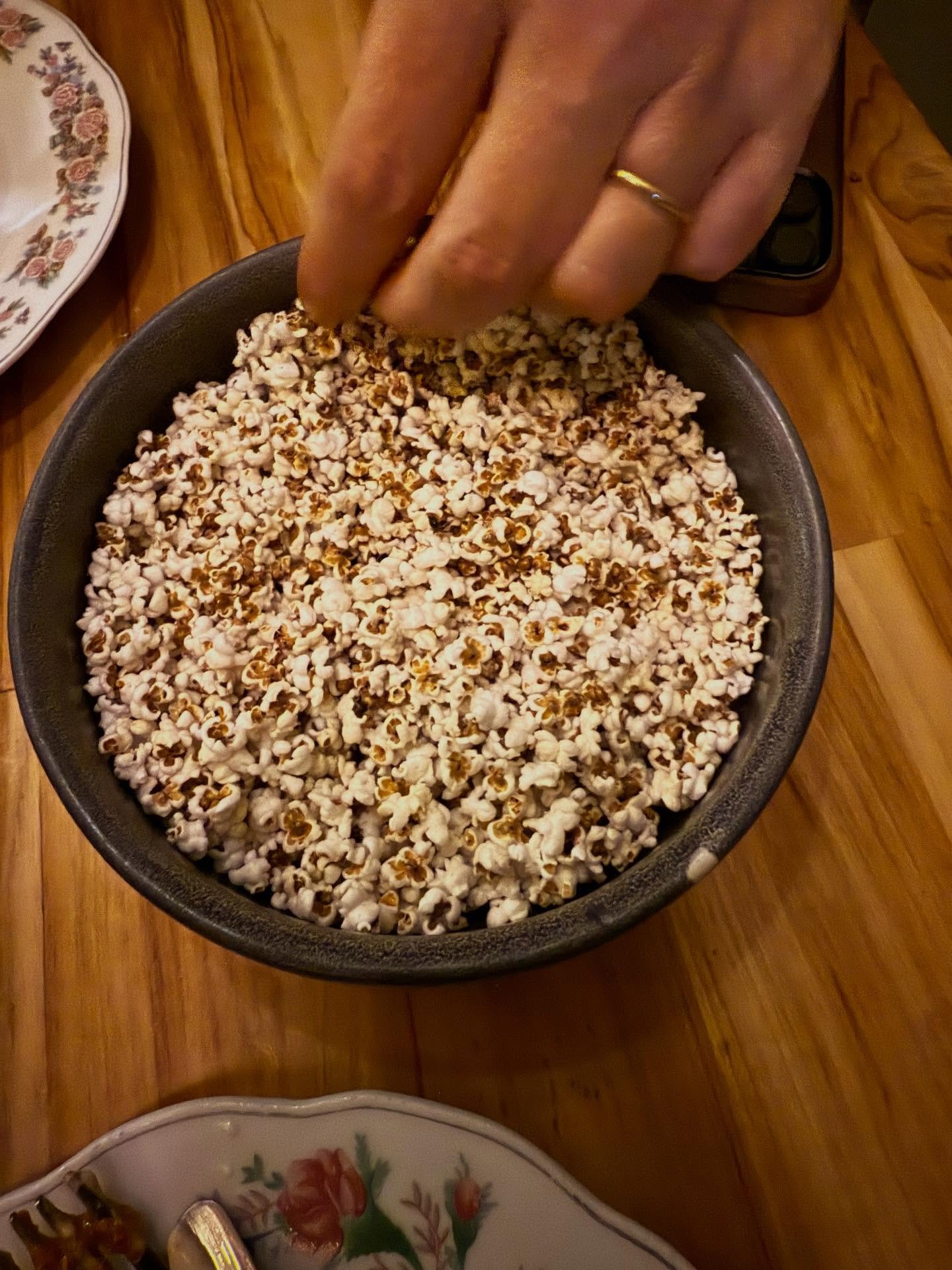 M i n i m a l

&iexcl;Nos chifla el millo crispetudo de @restauranteminimalbogota con @ruvenafanador ! 🤍🤍