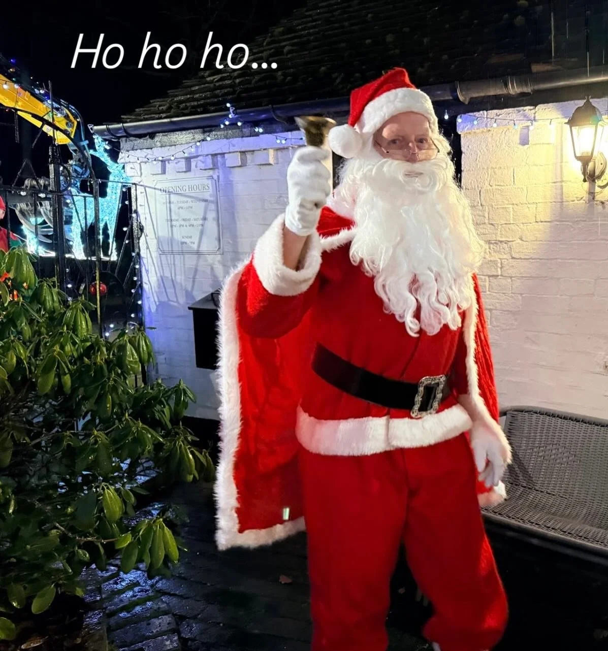 Eagle eyed children of the parishes would have caught a glimpse of Santa Claus, Rudolph and a helpful elf yesterday evening as he got some final details sorted for the big day&hellip;.making sure that he had the correct Christmas wishes noted down fo