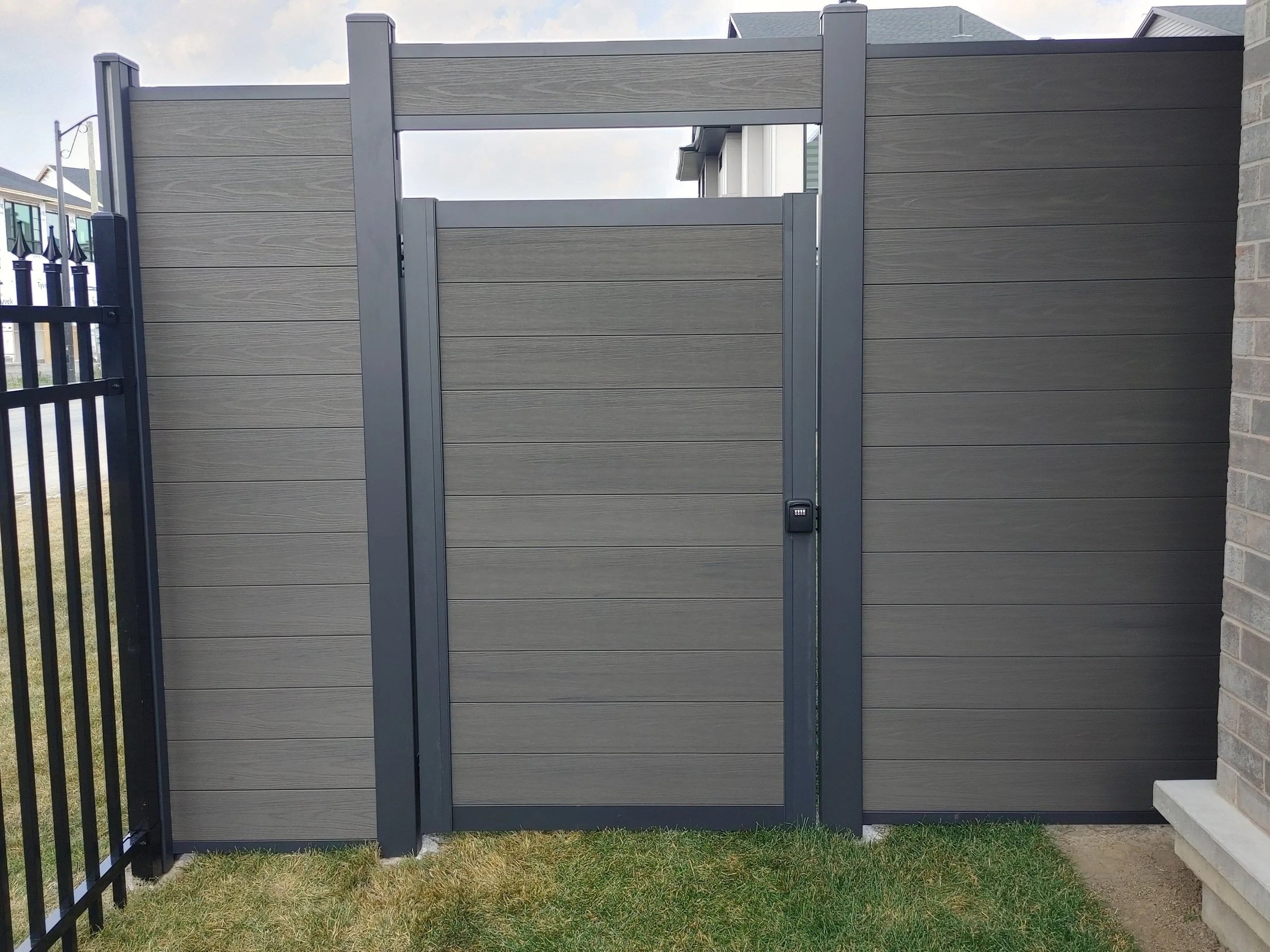 Composite Fence. Modern, Sleek, Strongest Design