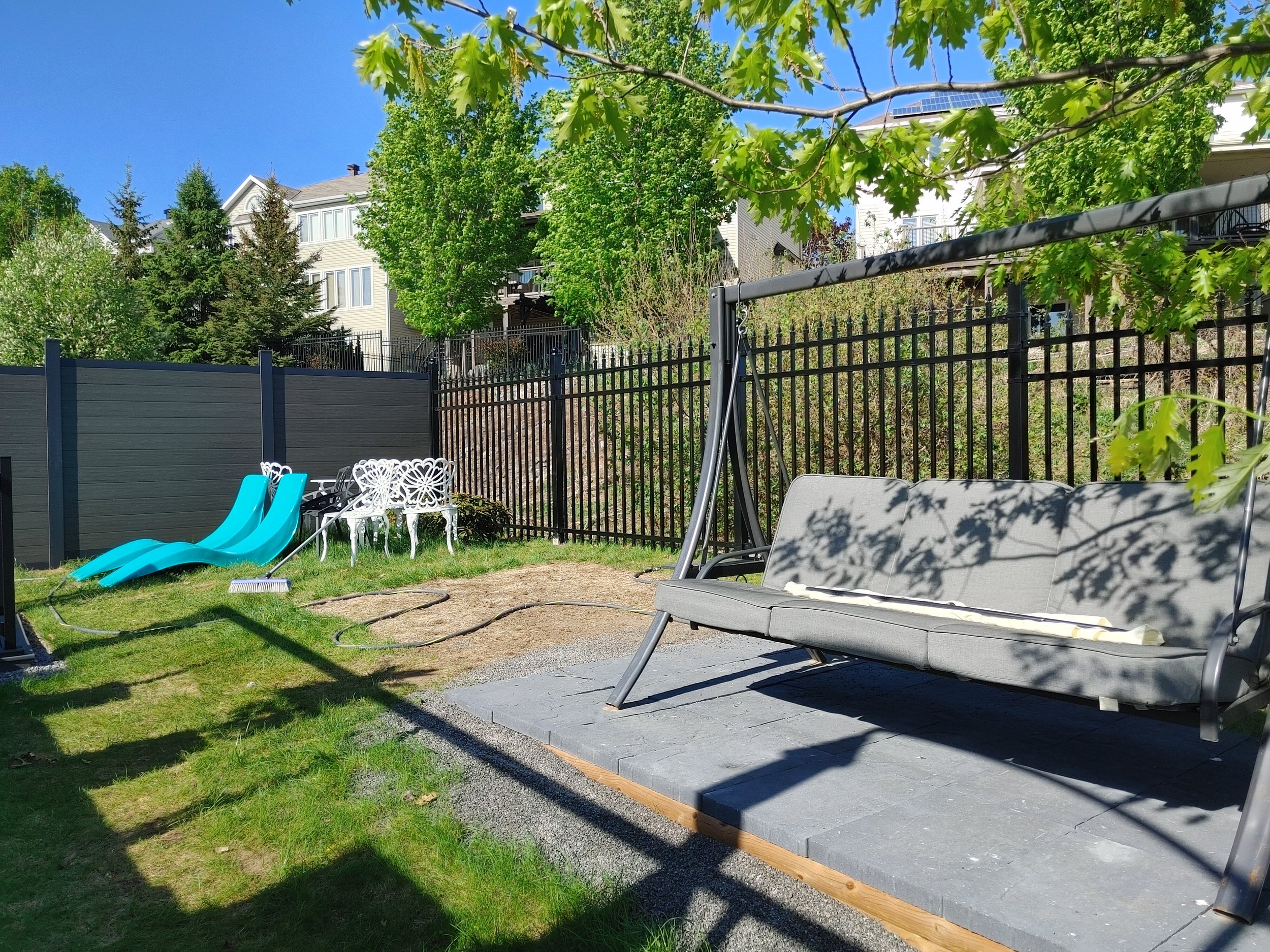 Dark Grey WPC and Iron Fence in Barrhaven, 2025. StandArt Fence 
