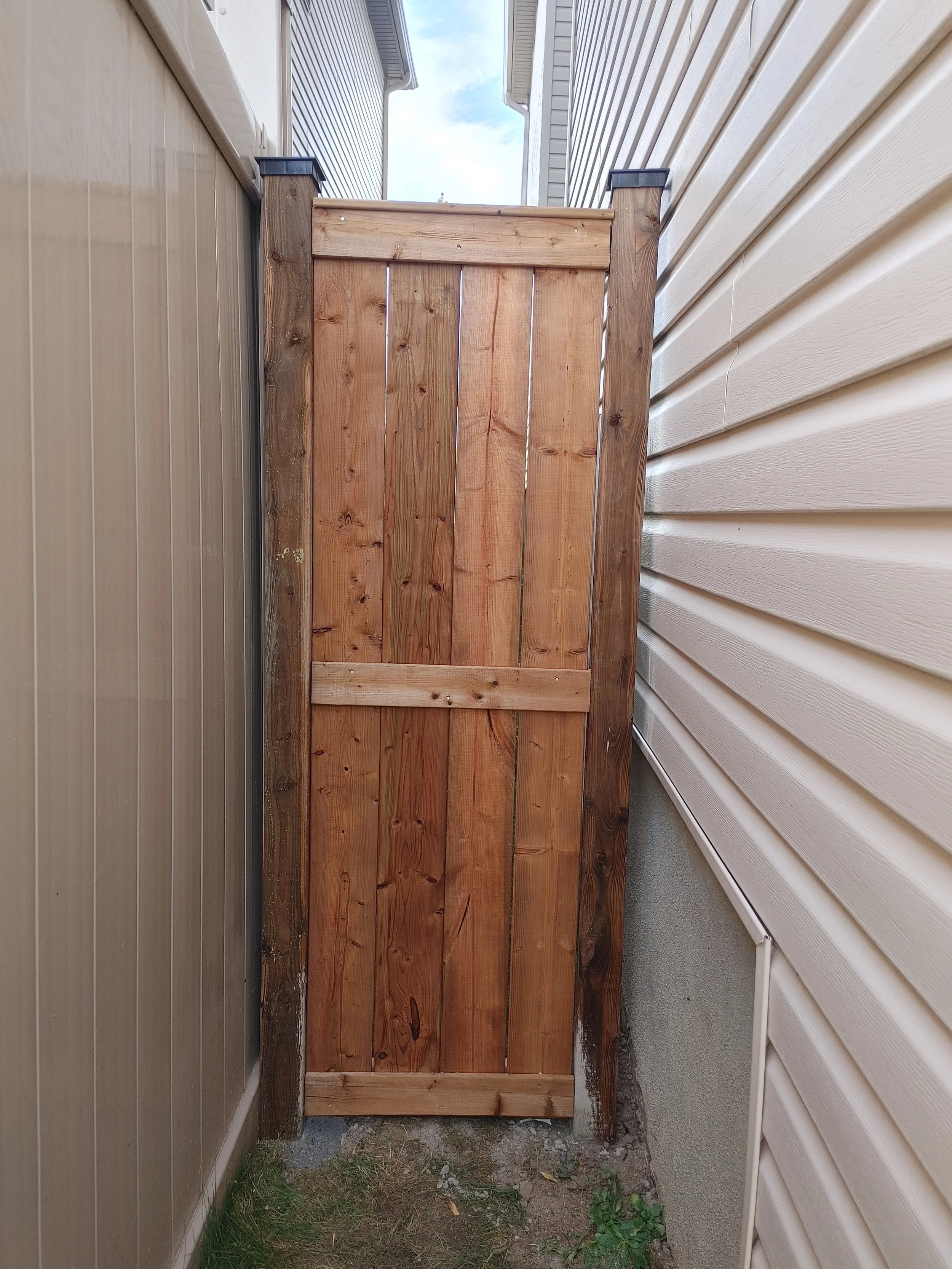 Wood Pressure Treated Fence in Stittsville, 2025. StandArt Fence