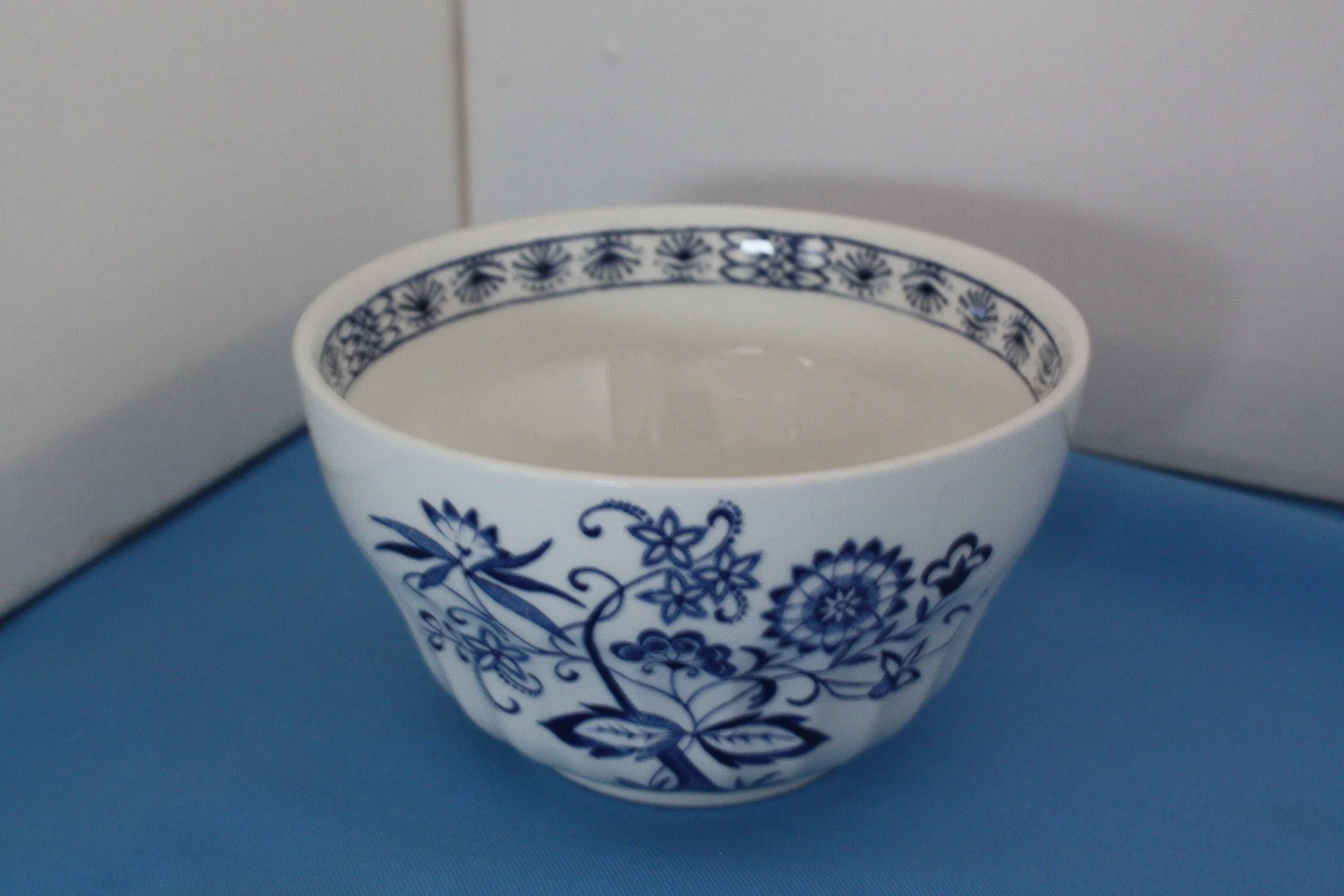 J & G MEAKIN BLUE NORDIC SUGAR BASIN