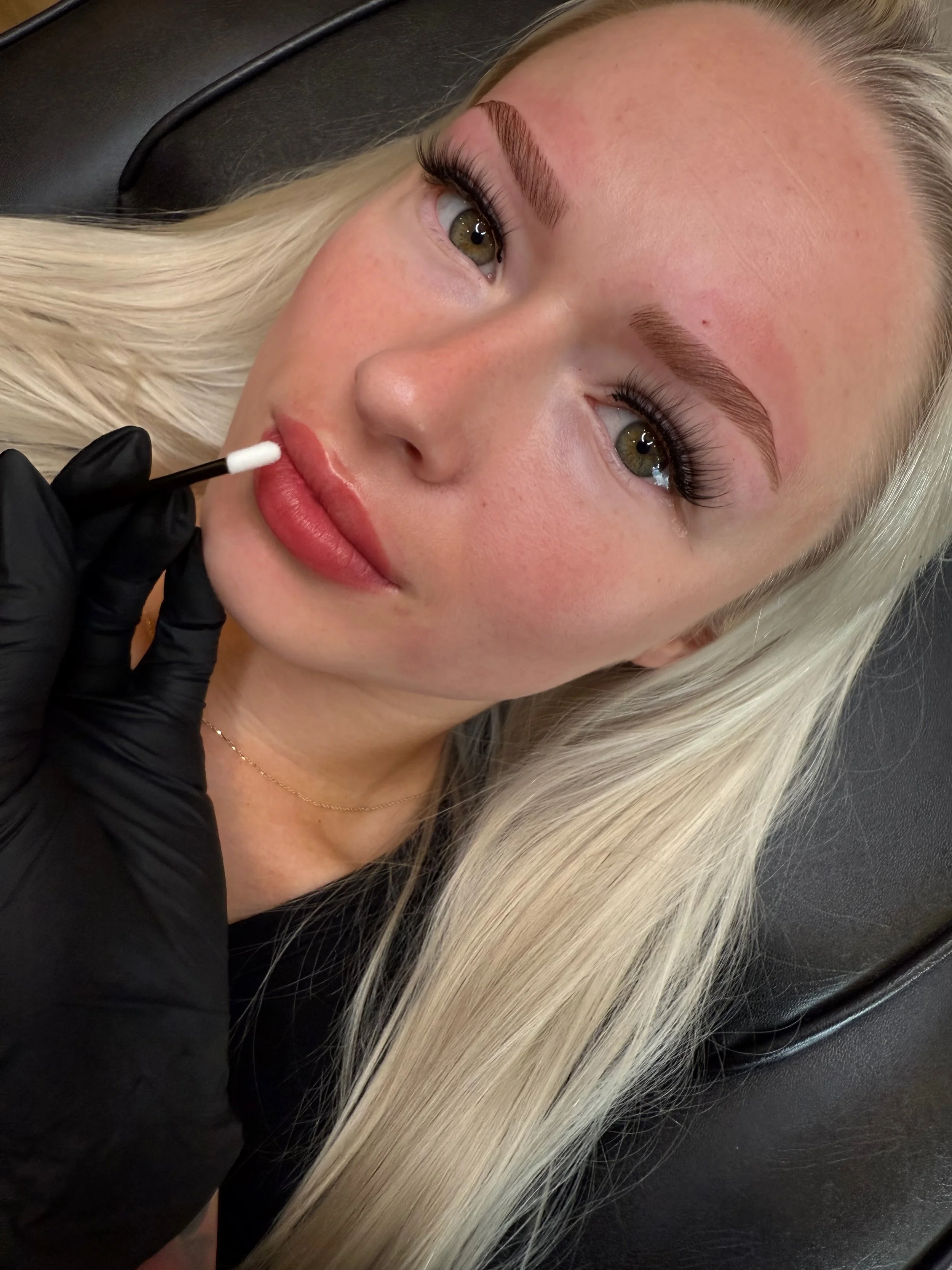 Facetune_19-08-2025-16-50-24.jpg
