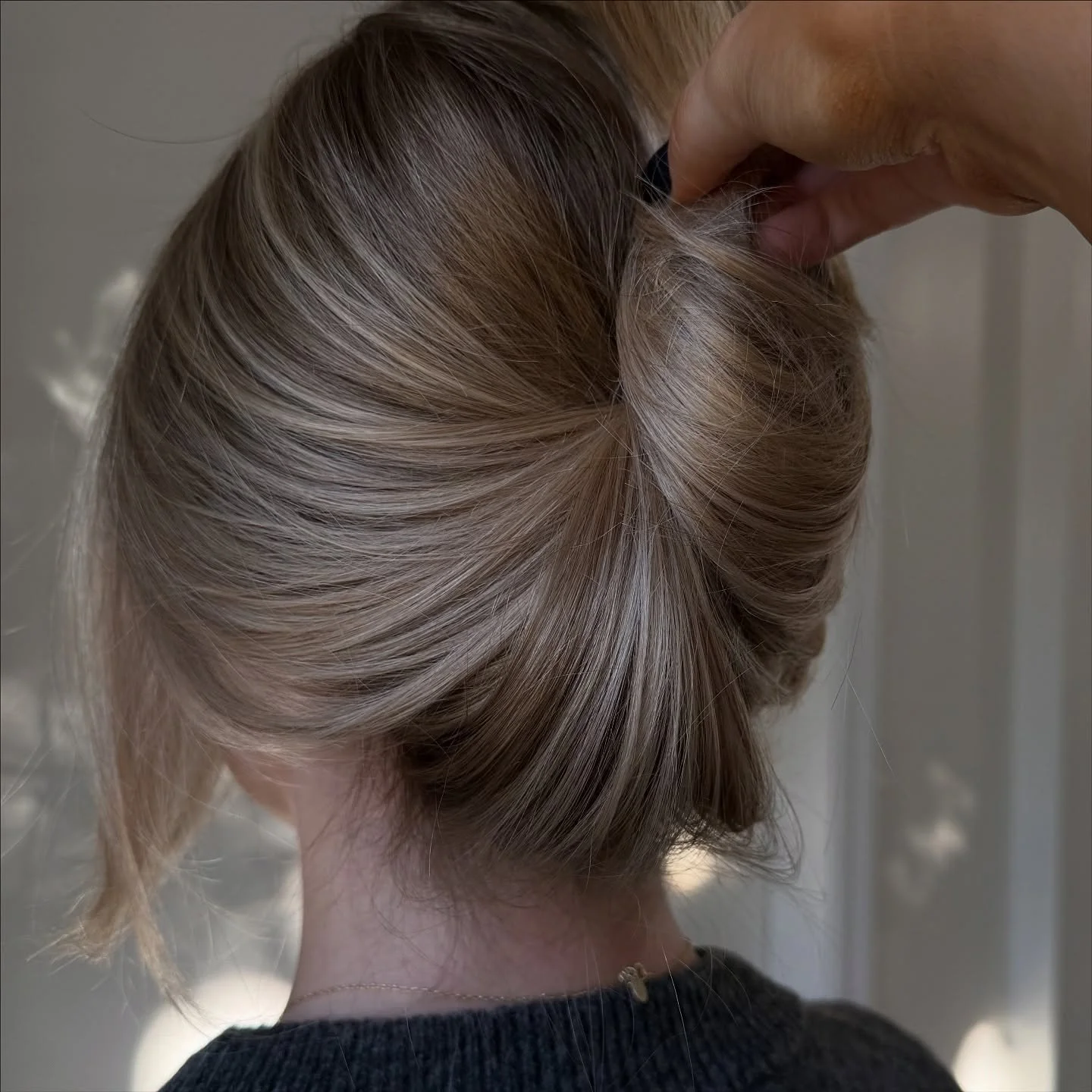 Hairline details 🫦

#charlottehairsalon #clthairstylist #effortlessblonde #effortlesshair #charlottehair #southend