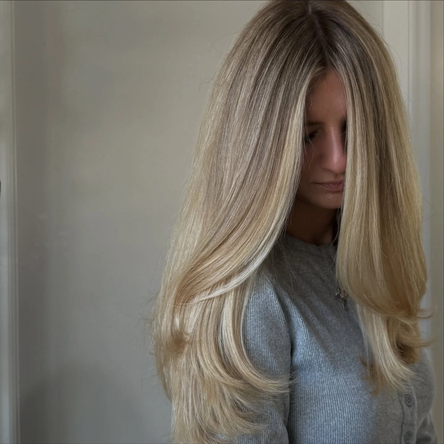 Blended, bright &amp; beautiful ❤️&zwj;🔥

@davinescolor view 10,0 10,23 10,21 10,34 👩🏻&zwj;🍳💋

#charlottehairstylist #clthairstylist #blendedblonde #southend #athertonmillmarket #clthairsalon