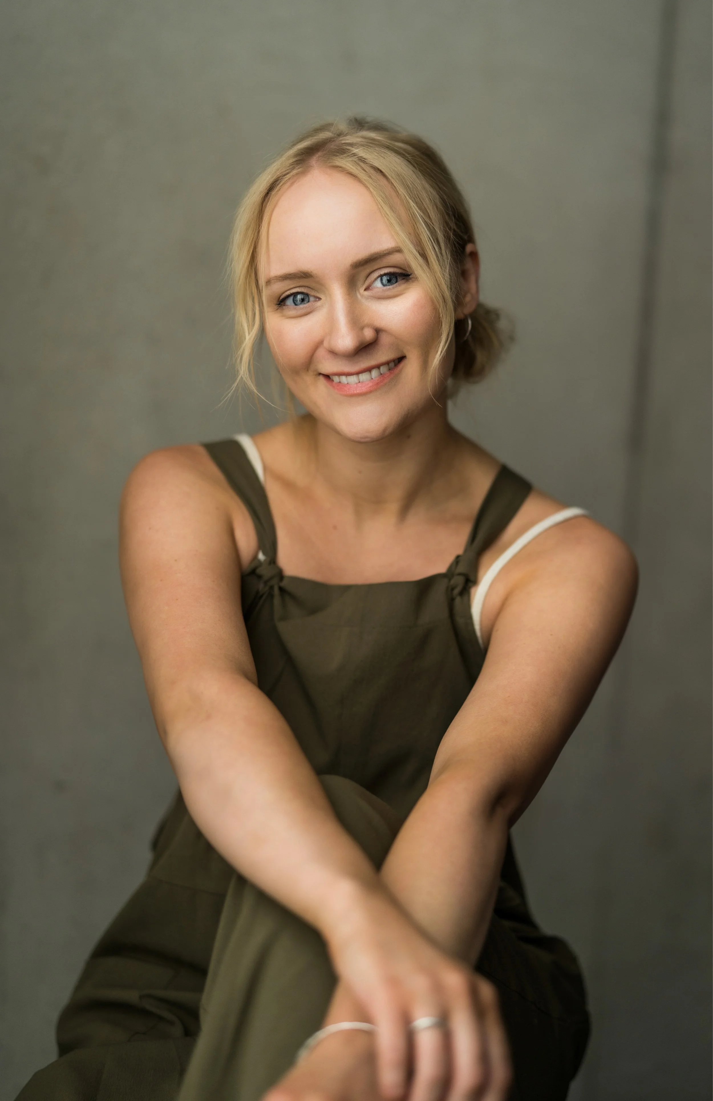 ROSY ADDISON_SNAKE HEIGHT AGENCY