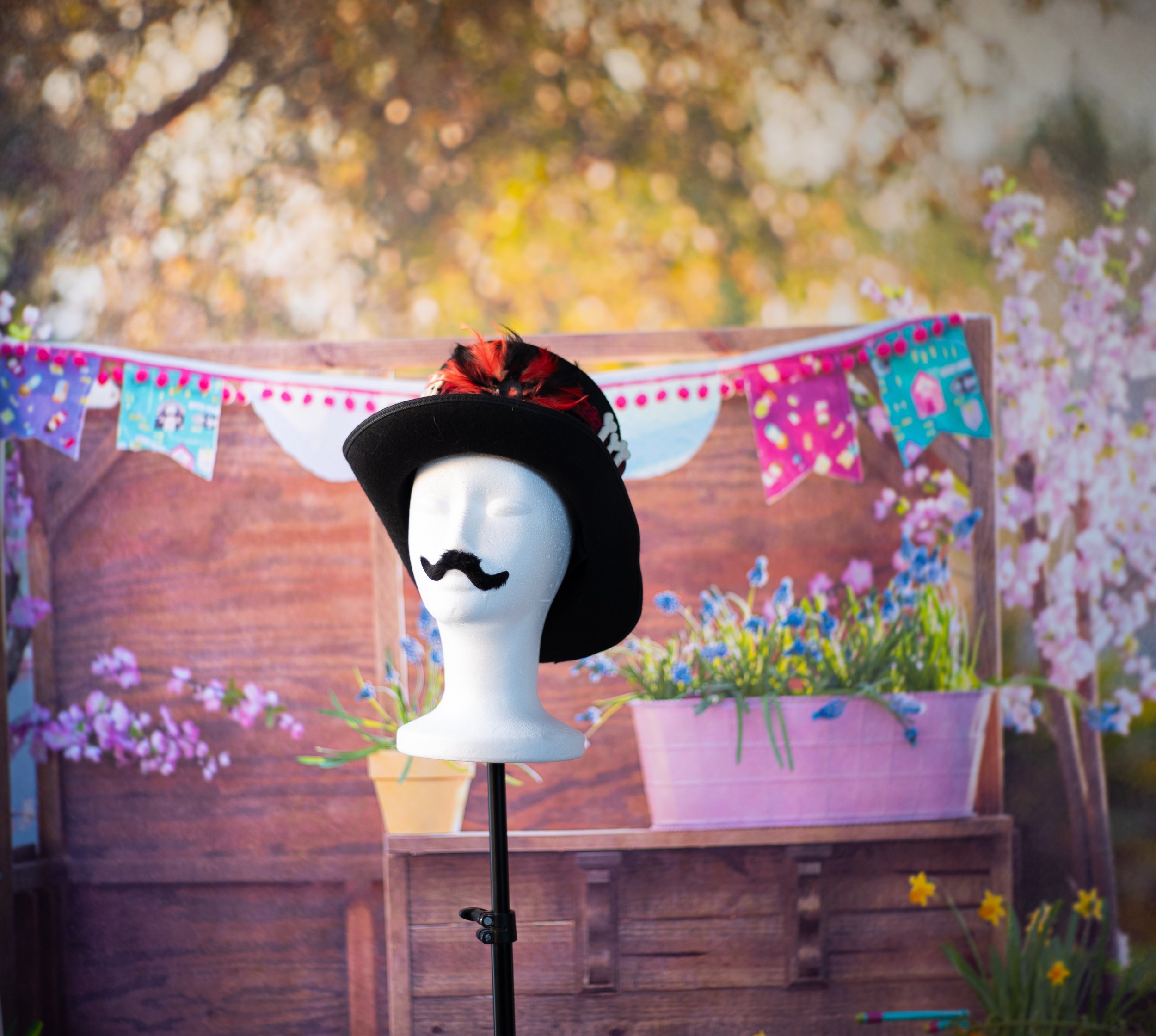 Mini session family photo backdrop for spring photos in the high desert.