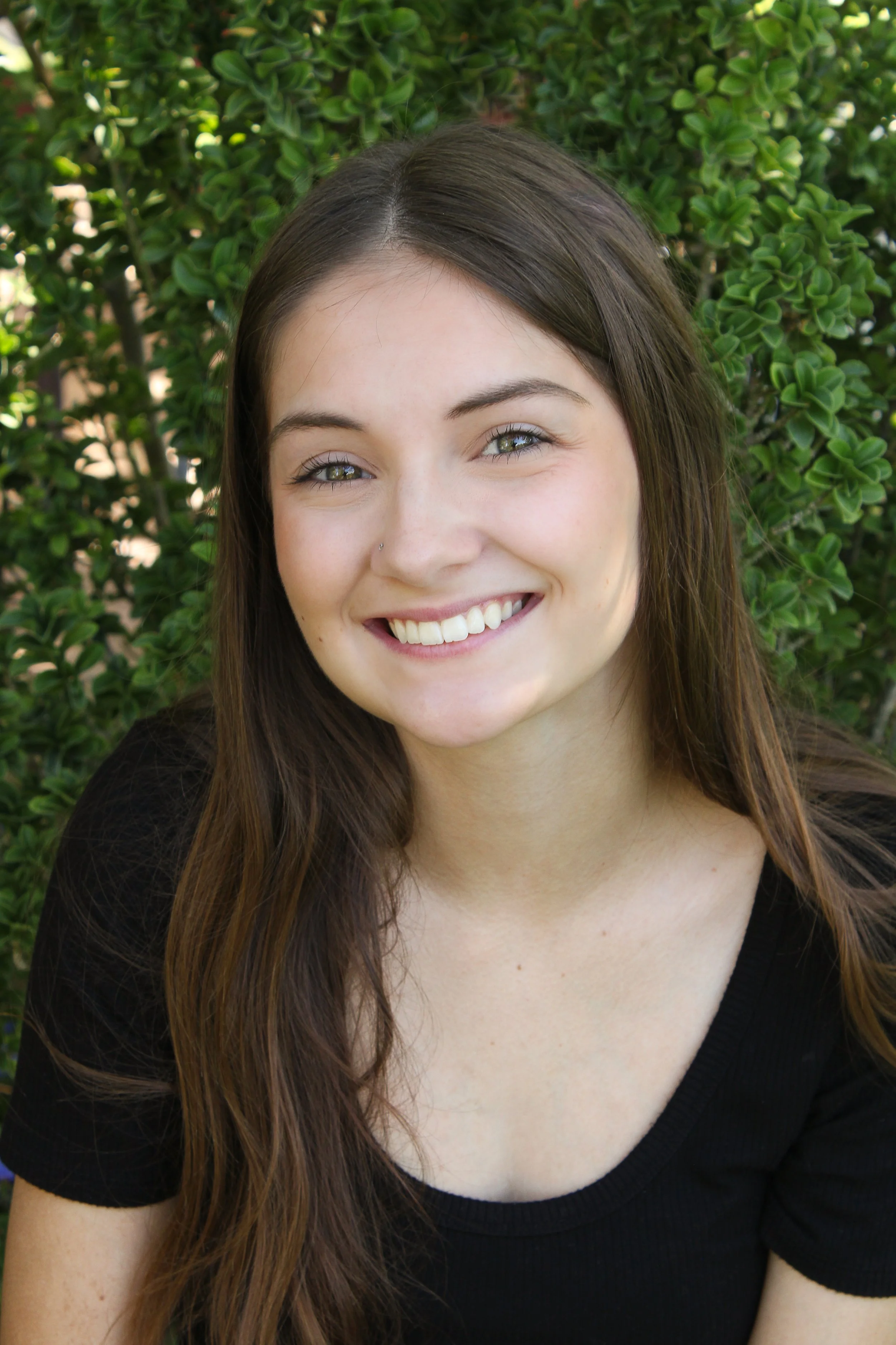 photographer in the high desert for high school senior pictures.