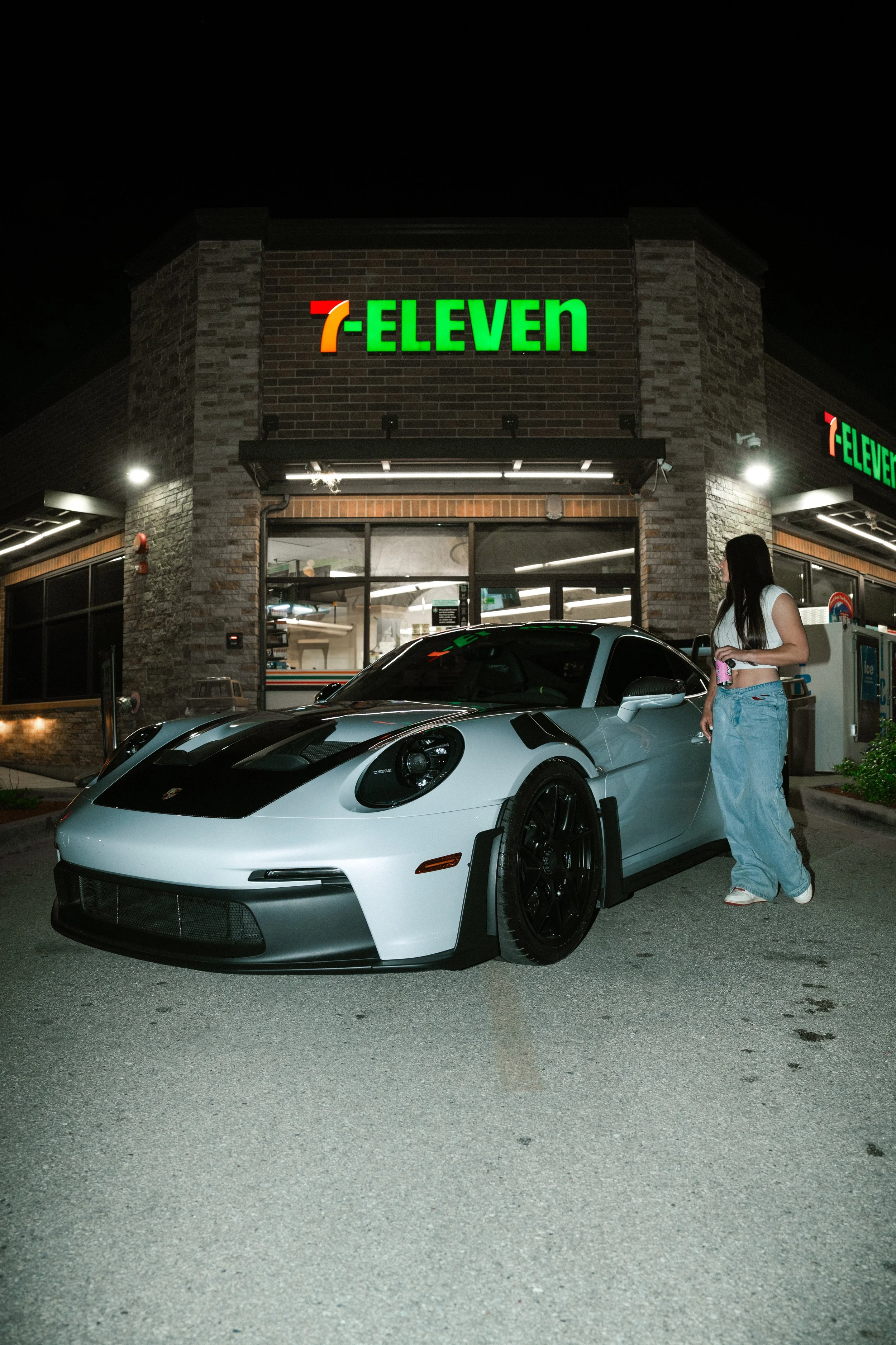 25 06 WWWY 7-Eleven-11-3.jpg