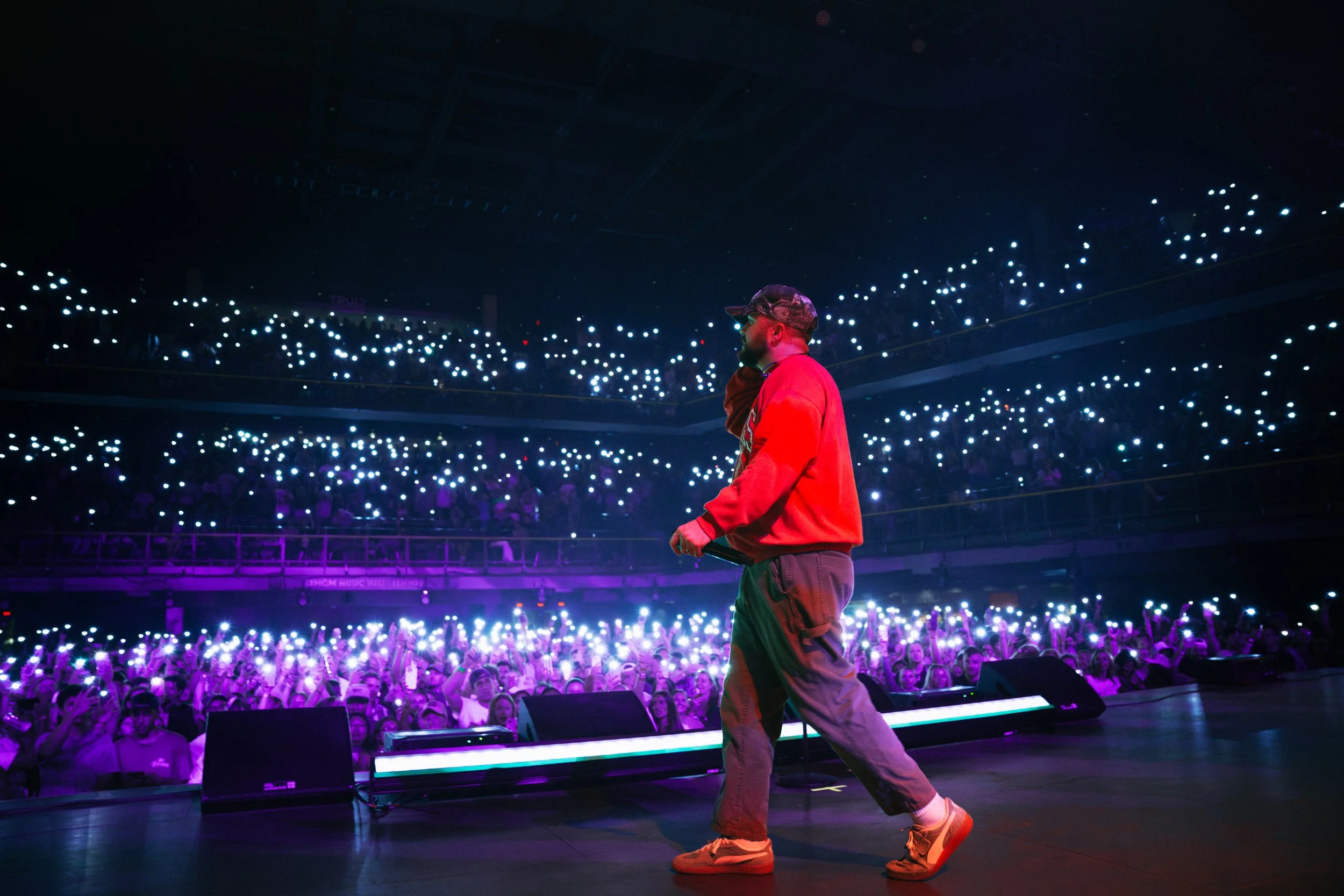 9.5 Boston MGM Hall Show v2-15.jpg