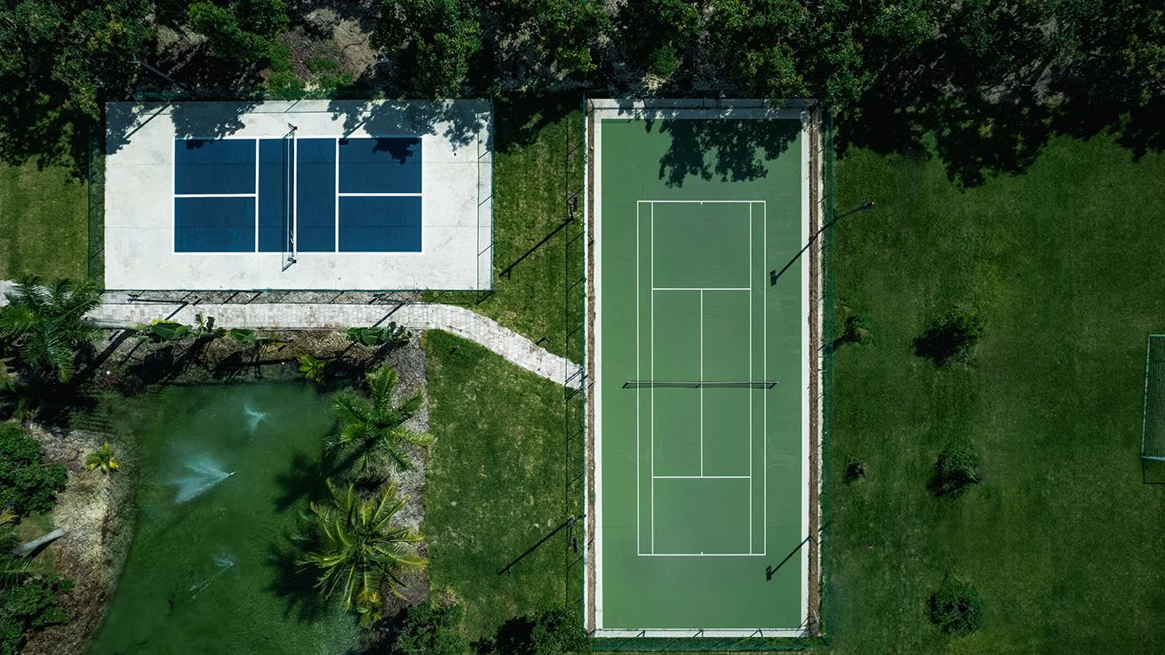 Tenis court and pickle court