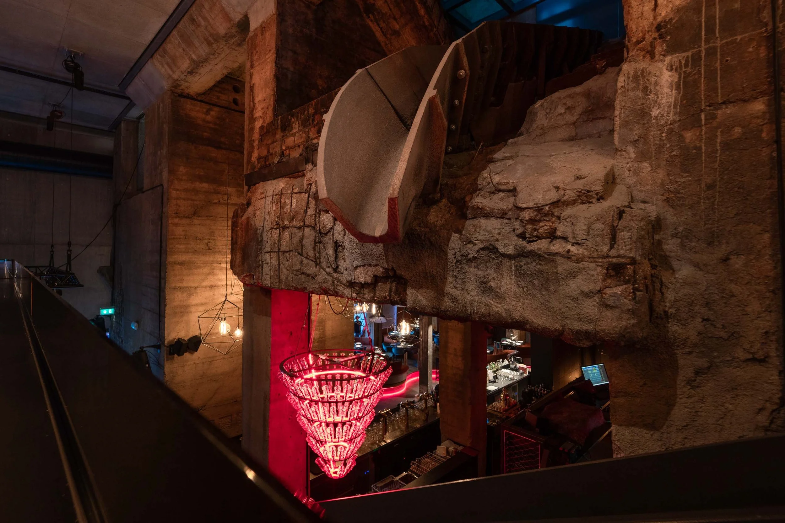 Plate & Pillow Restaurant Schmelz Luxembourg LQ-4.jpg