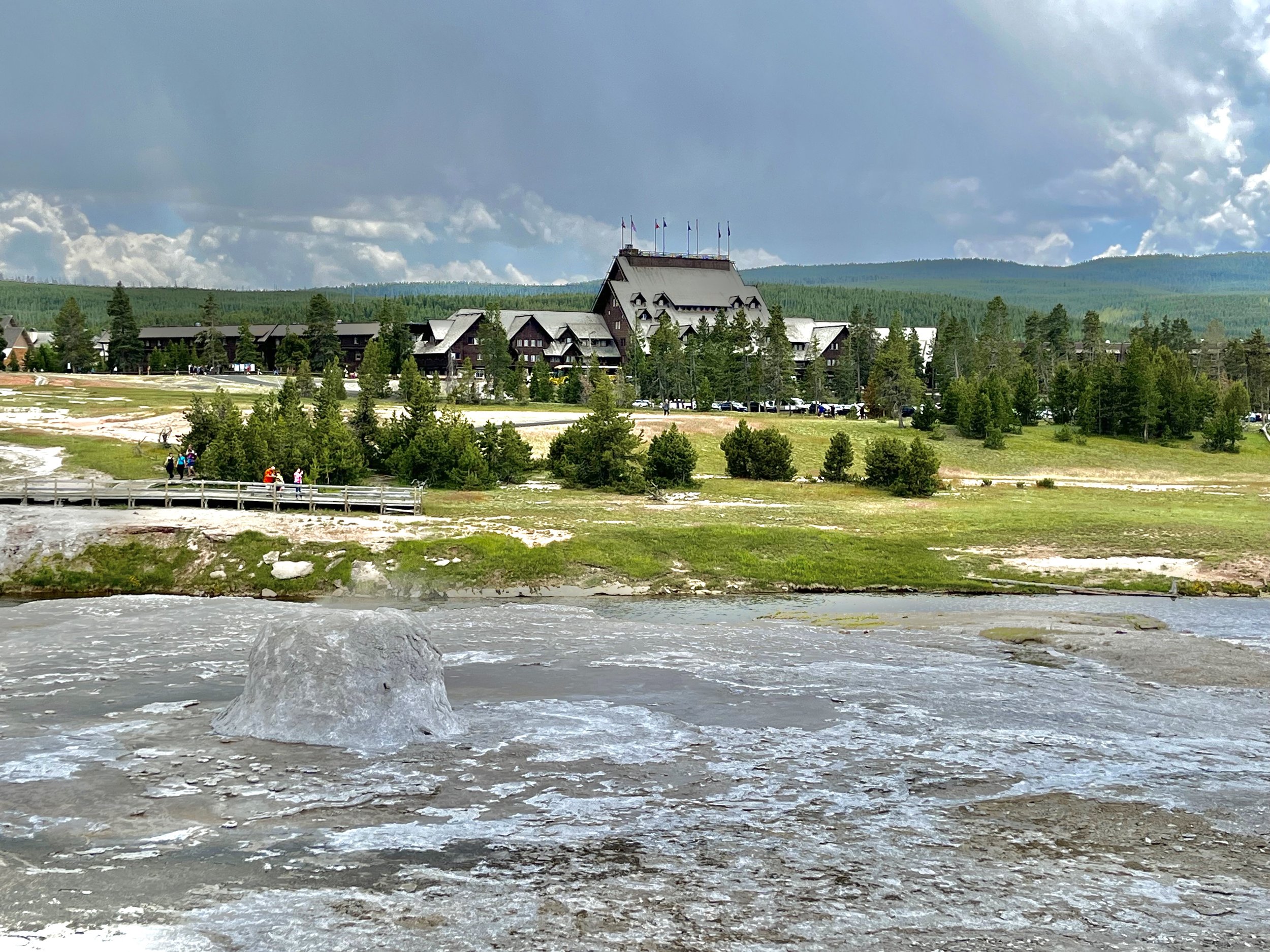 CDT goes through Old Faithful. Grisak.jpeg