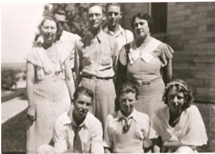Henry Thomas, Howard Thomas and Aubry Thomas Wilson (front row).  Mary (Mame) Smuin Thomas, Jay Smuin and Mary O'Roake (middle row).  Boyd Smuin and Jack Smuin are on the back row. Courtesy LHS