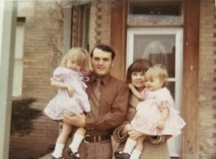 From left to right: Lisa, Richard, Mary, Amanda. Retrieved from https://www.familysearch.org