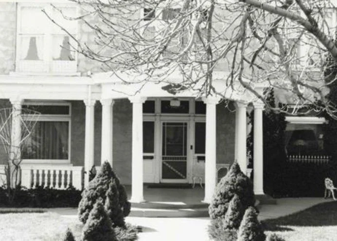 A 1986 photo of the entrance to Cutler Mansion taken by Richard Van Wagoner.