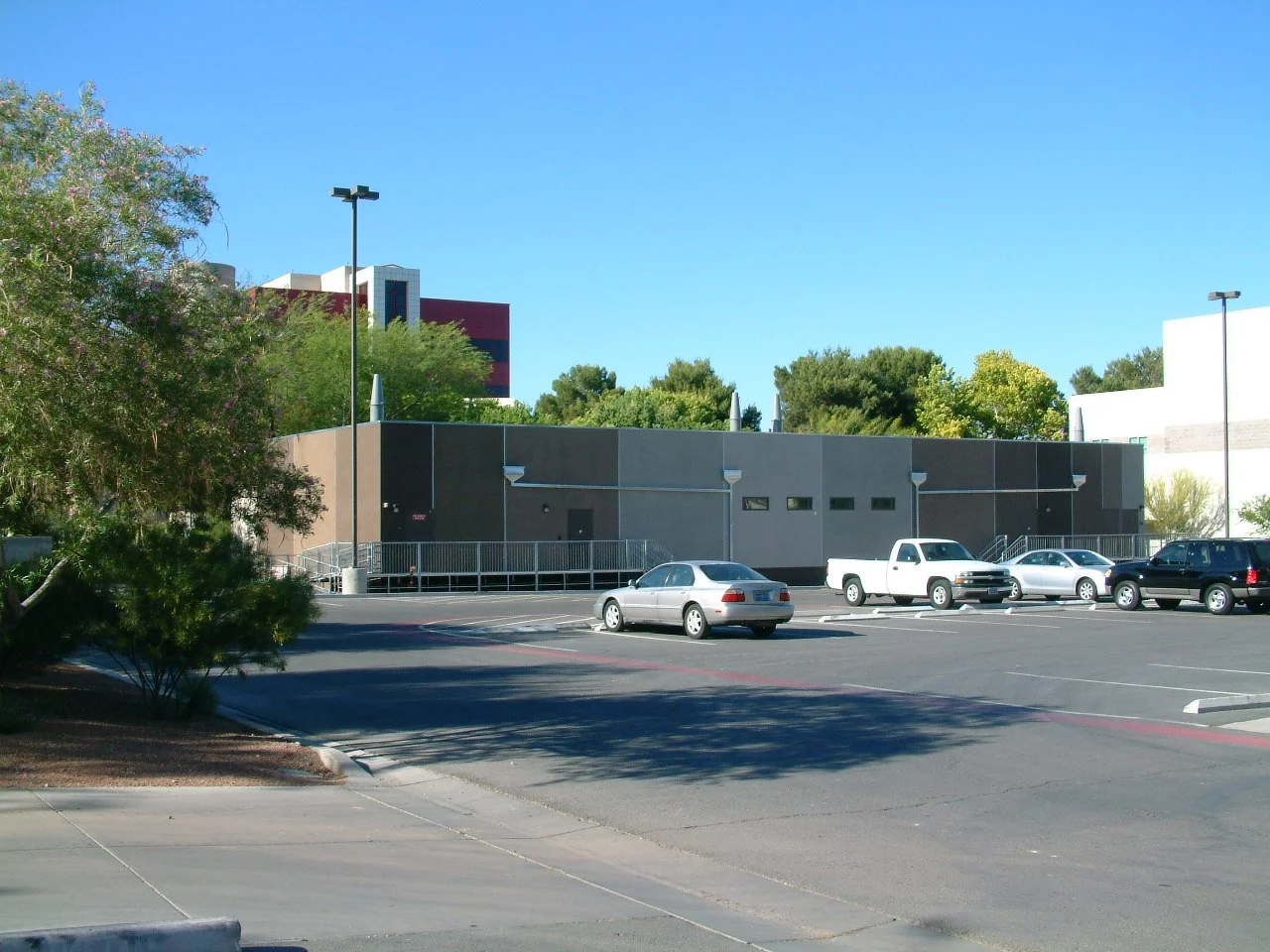 UNLV, Exchange, Barn 001.jpg