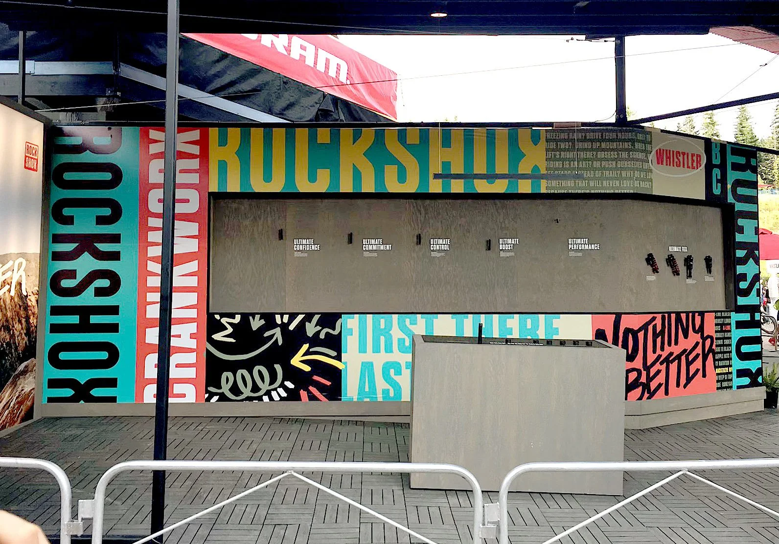 Rockshox_Environmental_Graphics_01.jpg