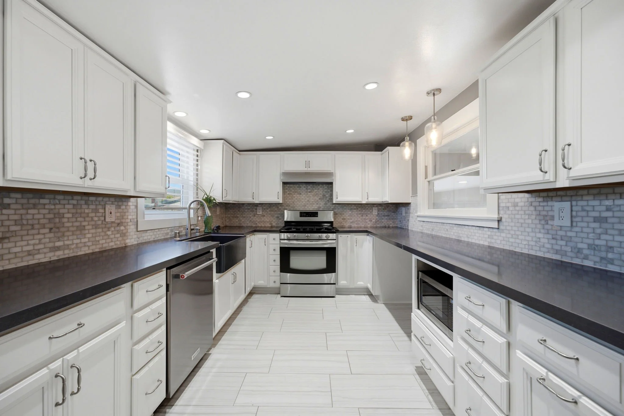 14-web-or-mls-3364_Cedar_St_Riverside_CA_92501_025.jpg