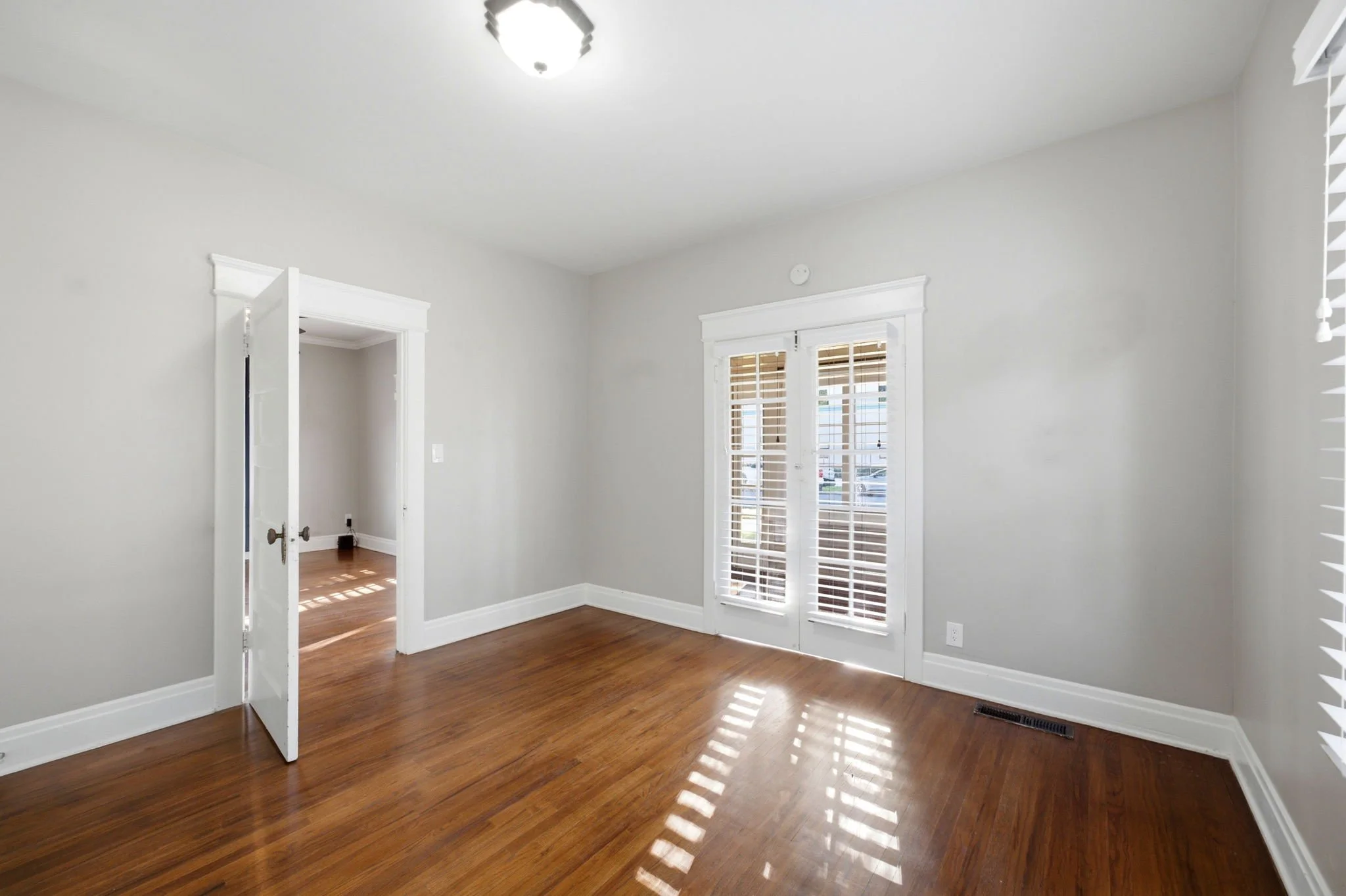 21-web-or-mls-3364_Cedar_St_Riverside_CA_92501_032.jpg