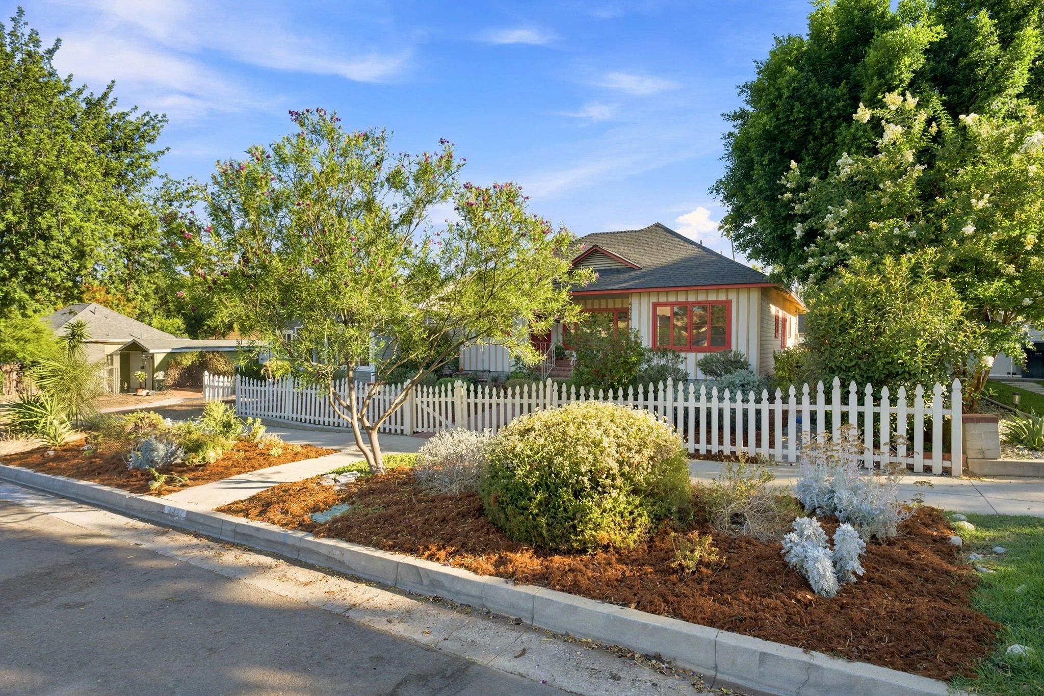 5-web-or-mls-4434_Tenth_St_Riverside_CA_92501_008.jpg