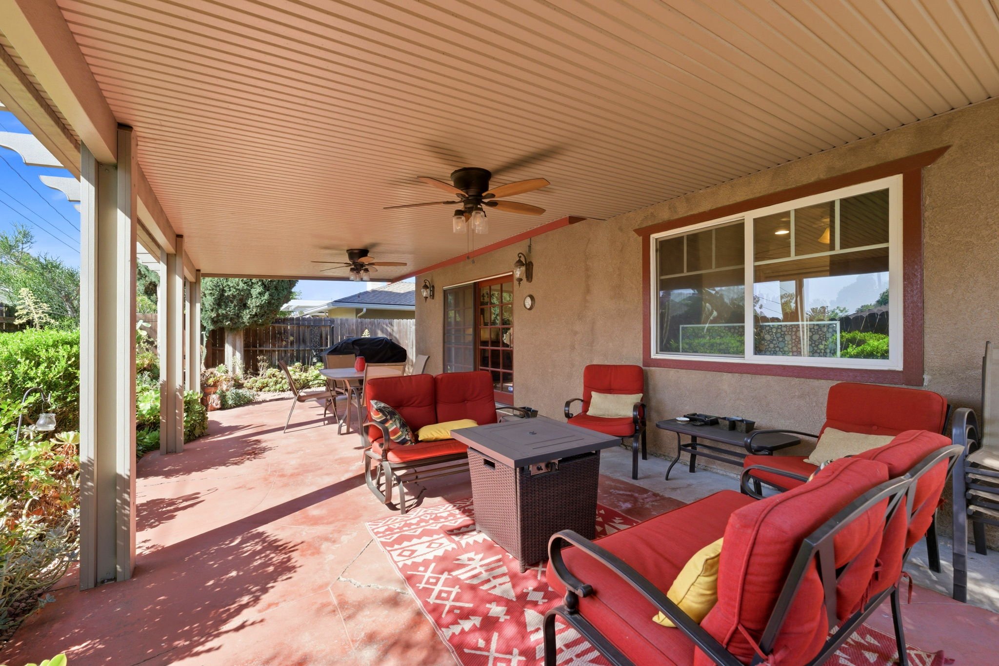 45-web-or-mls-1534_-_christian_gurrola_-_5556_hardwicke_dr_riverside_ca_92504_052.jpg
