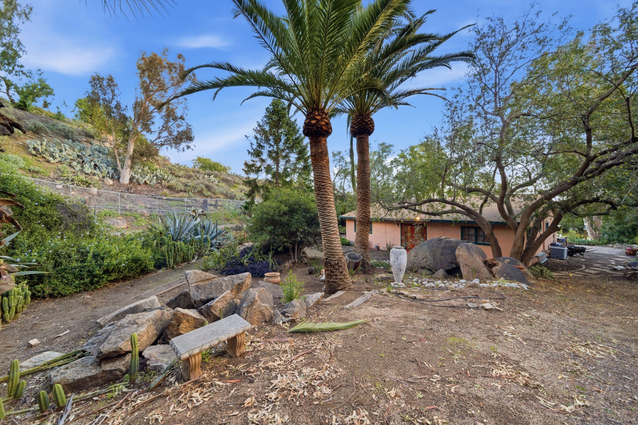 20-web-or-mls-1410_-_christian_gurrola_-_4058_miramonte_riverside_ca_019.jpg