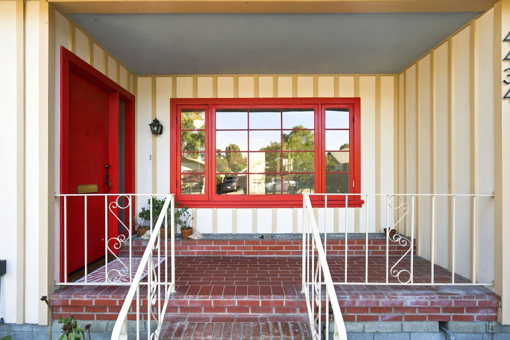8-web-or-mls-4434_Tenth_St_Riverside_CA_92501_005.jpg