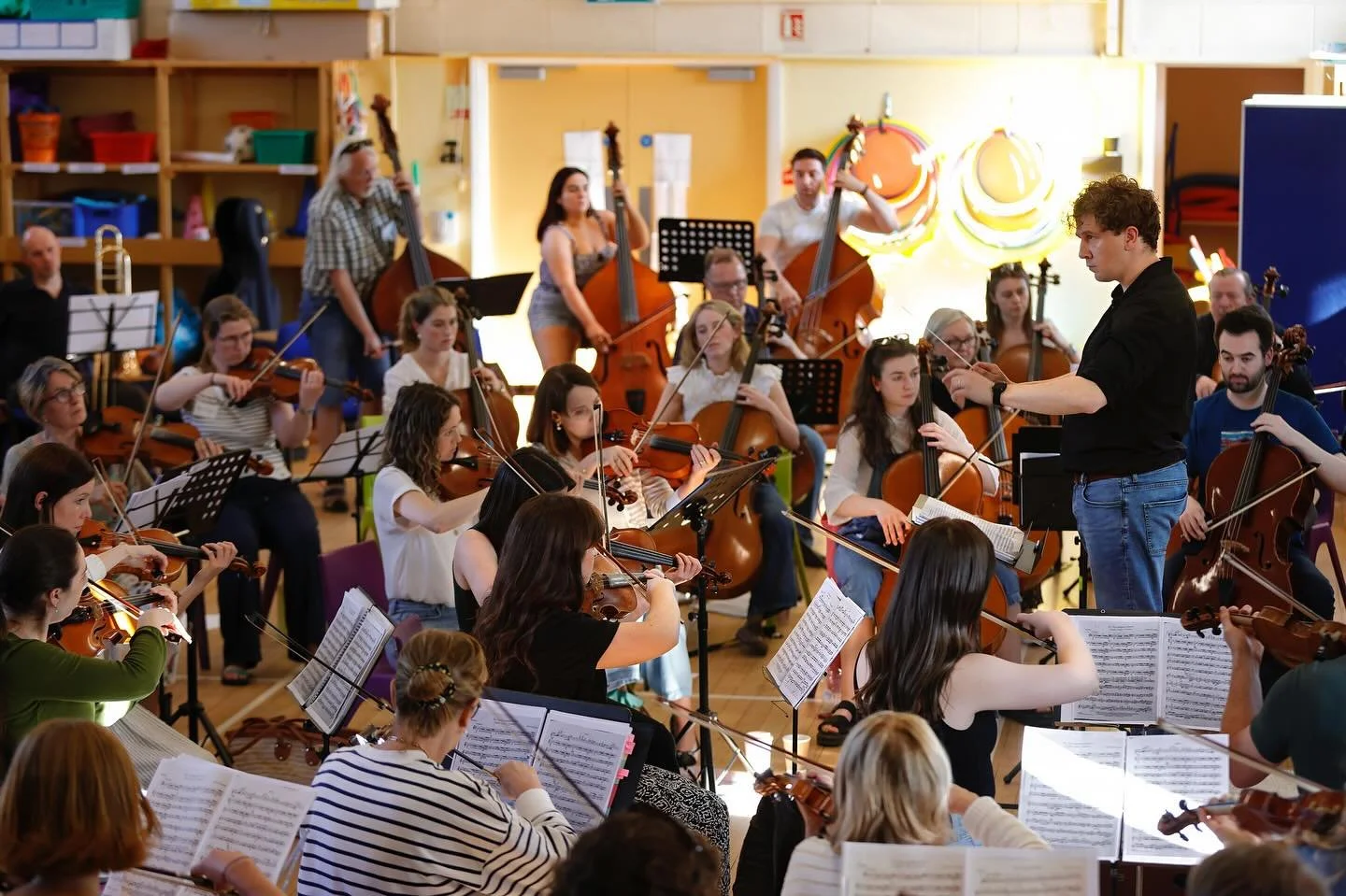 So much hard work goes into getting a programme ready for our concerts - flashback to our first rehearsal in Kilkenny 2 weeks ago when we began working together for this concert season.

Photo credit: Andrew Watson
