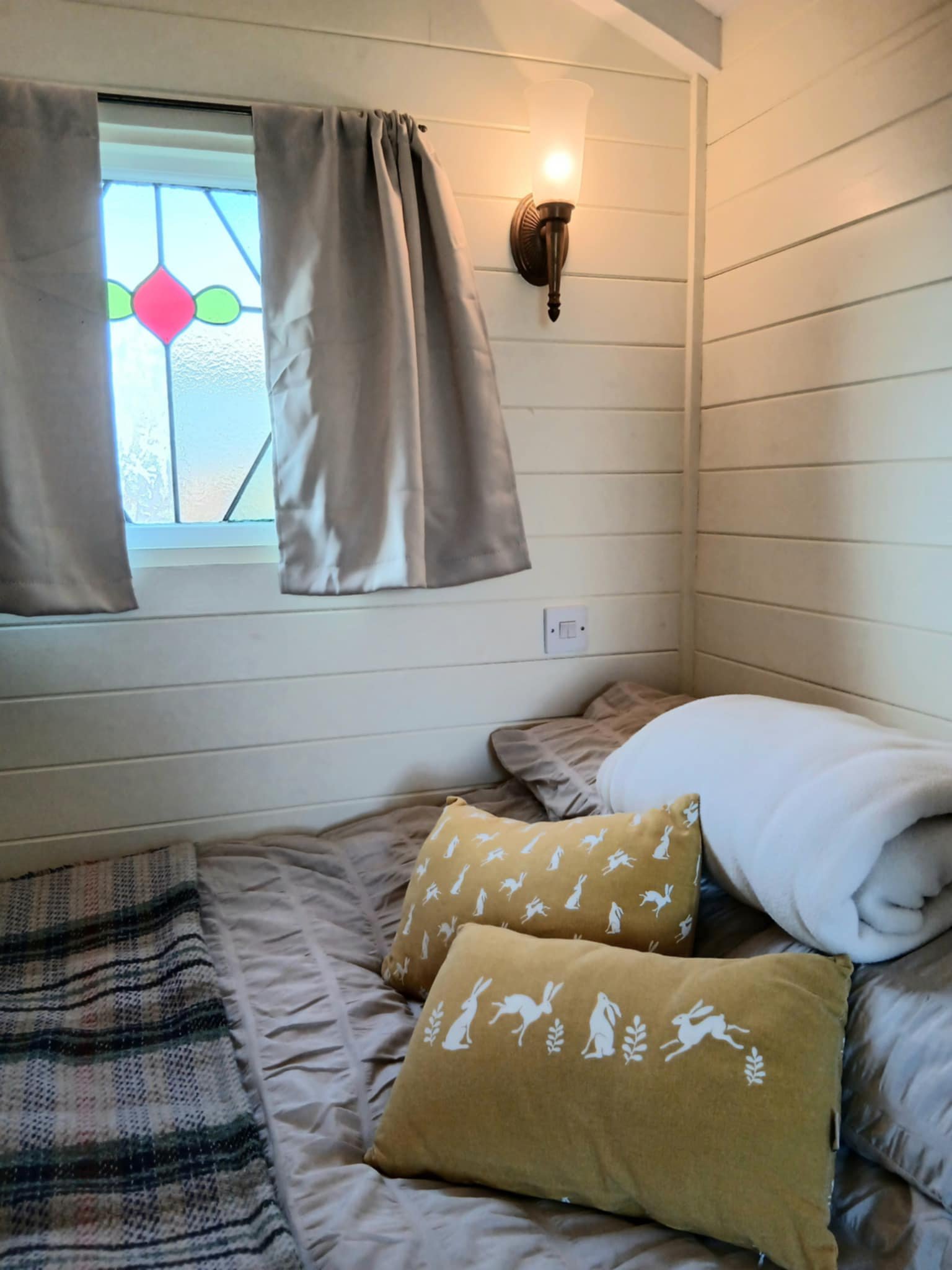Halcyon Bed 2.jpg