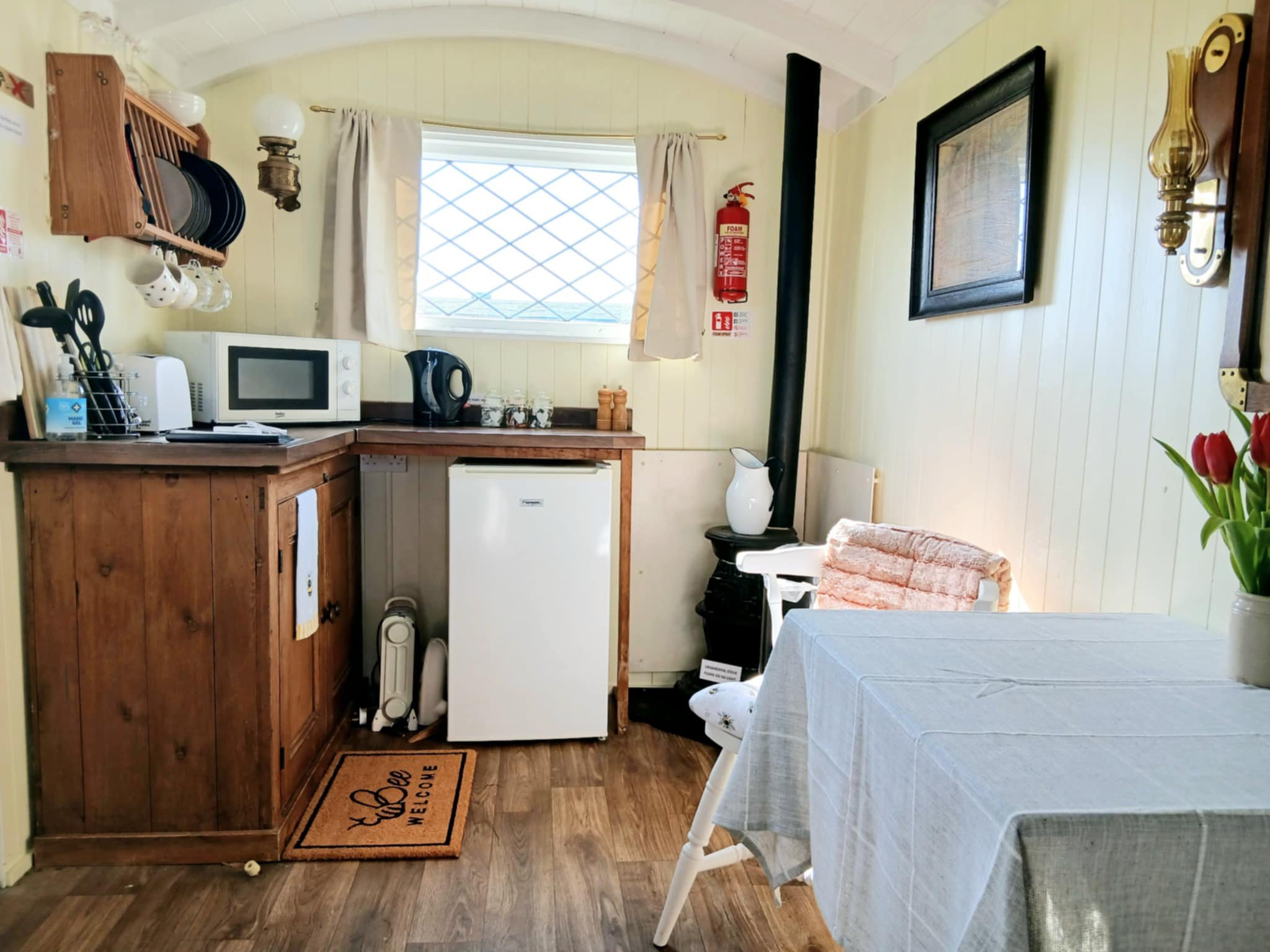 Galahad Kitchen 2.jpg