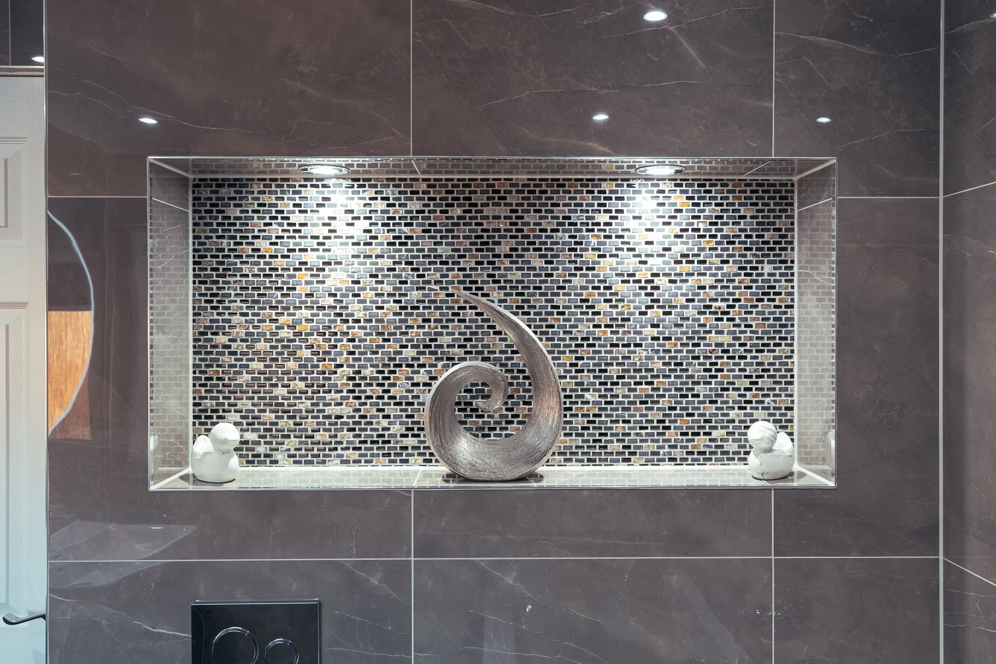 Vizzini-Napier-Bathroom1-006.jpg