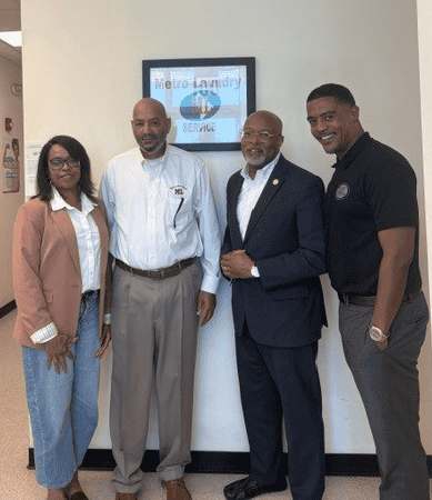 Metro Laundry Service Welcomes Congressman Glenn Ivey and TRSA for a Plant Tour&nbsp;