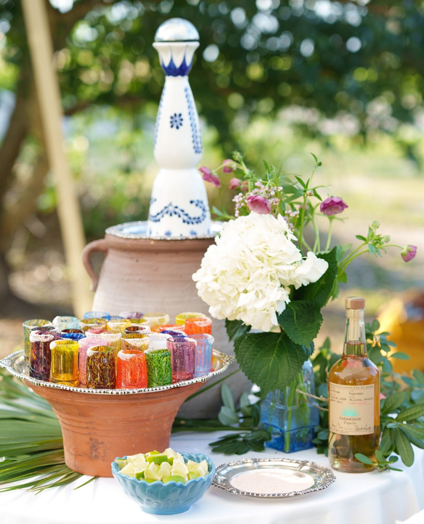 Tequila-inspired details by Patti Constantin added the perfect personal touch&mdash;and a little extra spirit&mdash;to the celebration.⁠
⁠
Planner:@gingercookdesign⁠
Caterer: @patticonstantin⁠
Florals: @dunnandsonnier⁠
Bride: @mtmtime