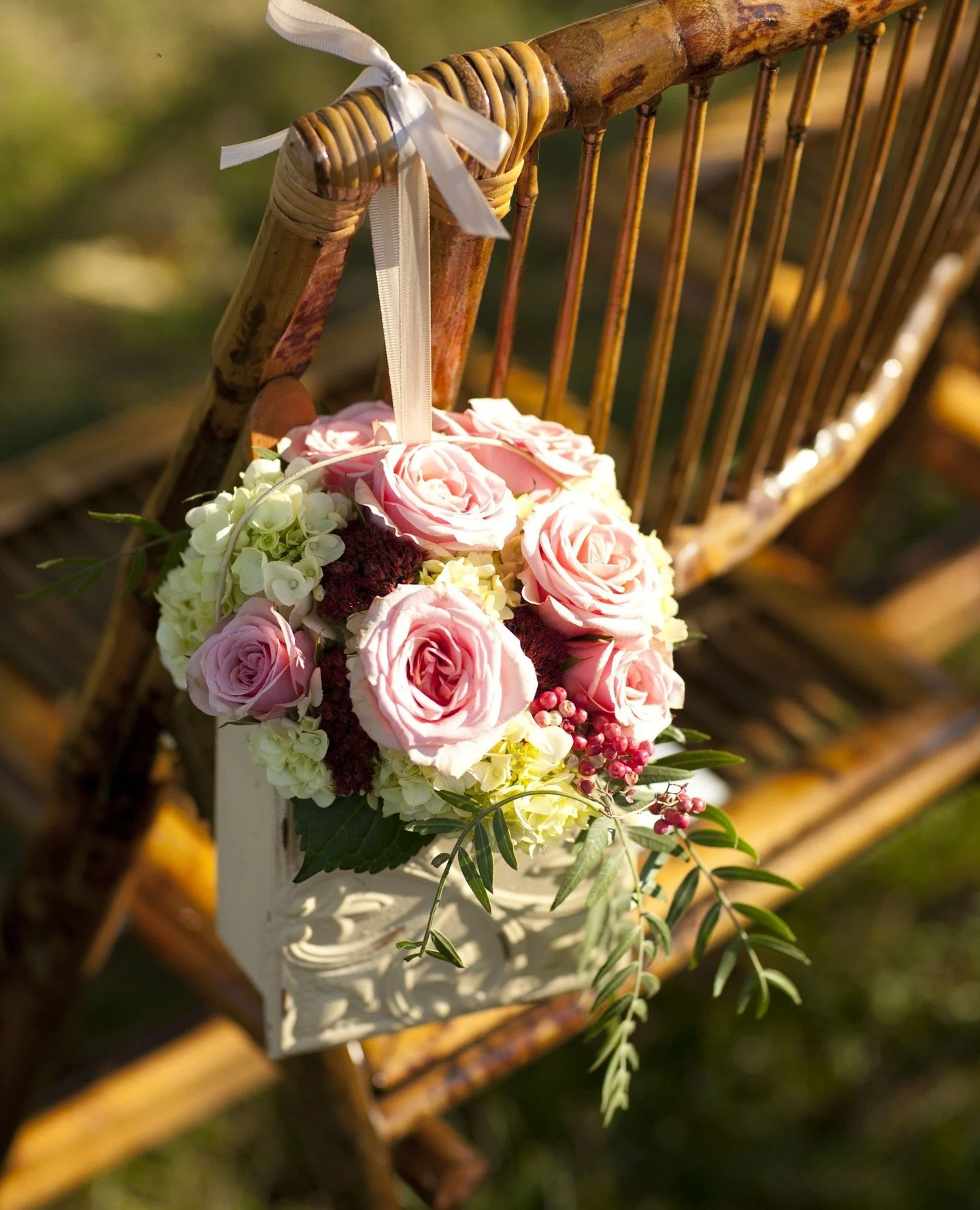 Rustic yet elegant touches set the tone for Marion and Dave&rsquo;s day, with a ceremony location that was nothing short of unforgettable.⁠
⁠
⁠
Planner: @eastonevents