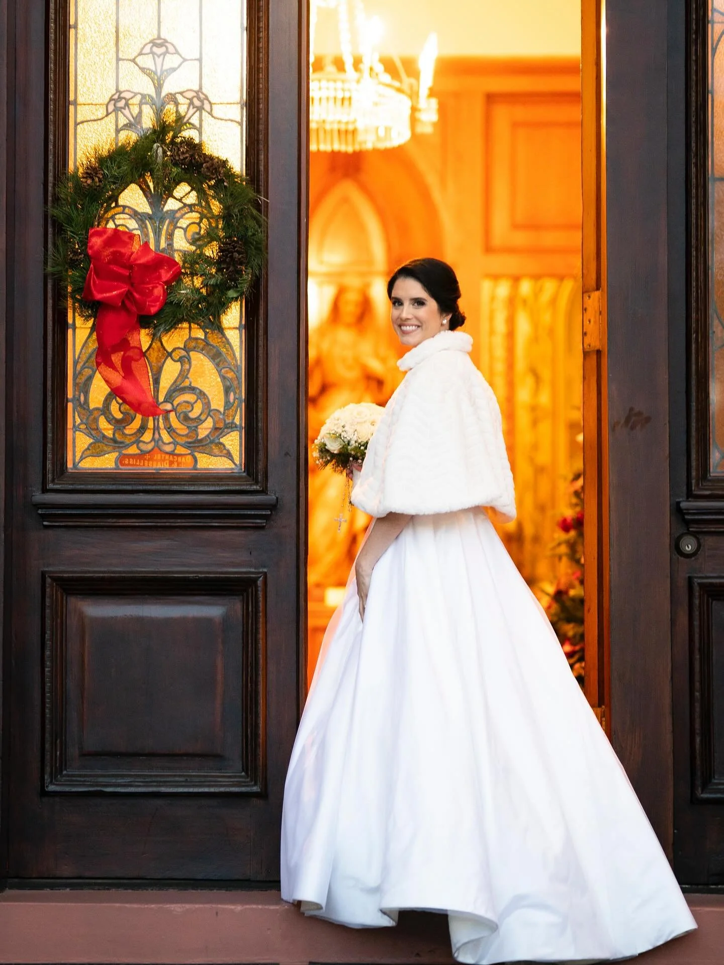 We love a winter wedding - wrapped in love, light, and the magic of the season ✨🎄

@adairkingsmill 
@katedavidevents