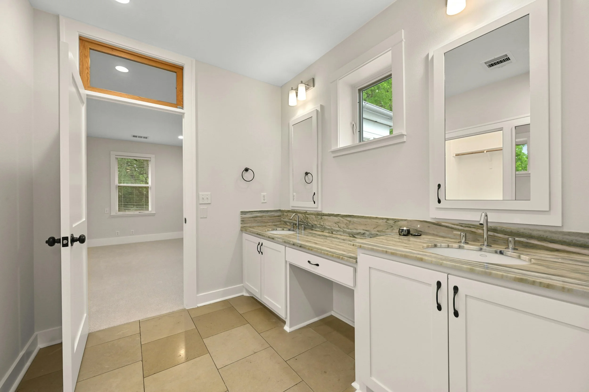 023-461984-1205 Norwalk Lane Unit D 25_13252362.jpg