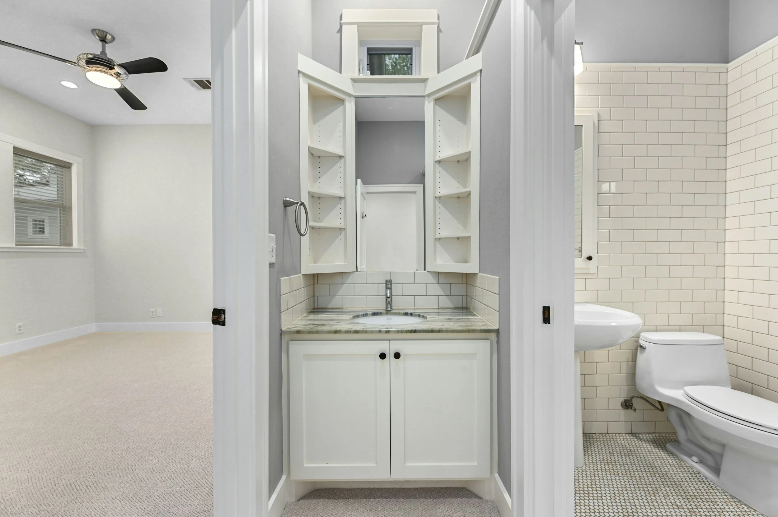 027-461984-1205 Norwalk Lane Unit D 28_13252374.jpg