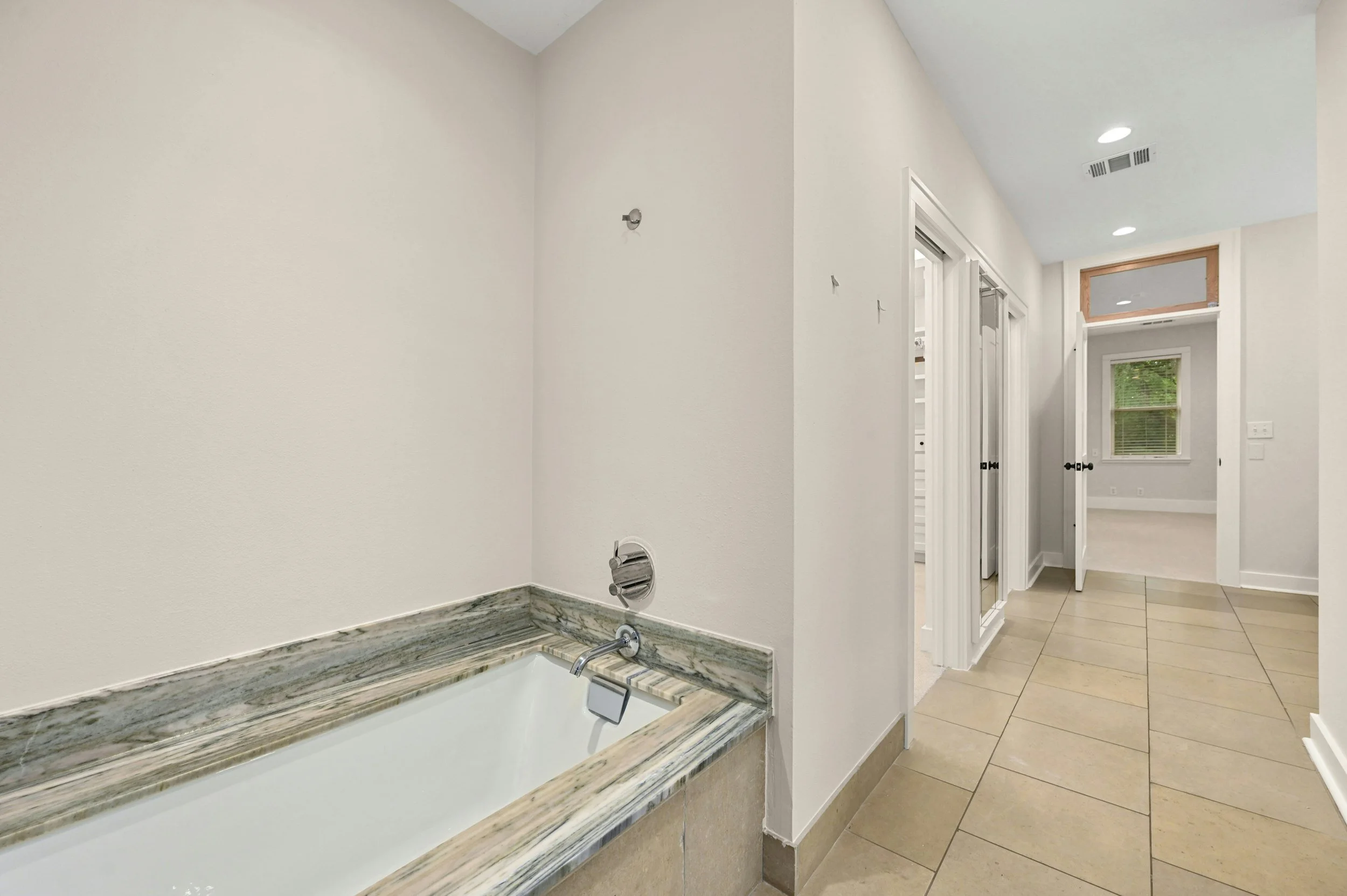 022-461984-1205 Norwalk Lane Unit D 24_13252356.jpg