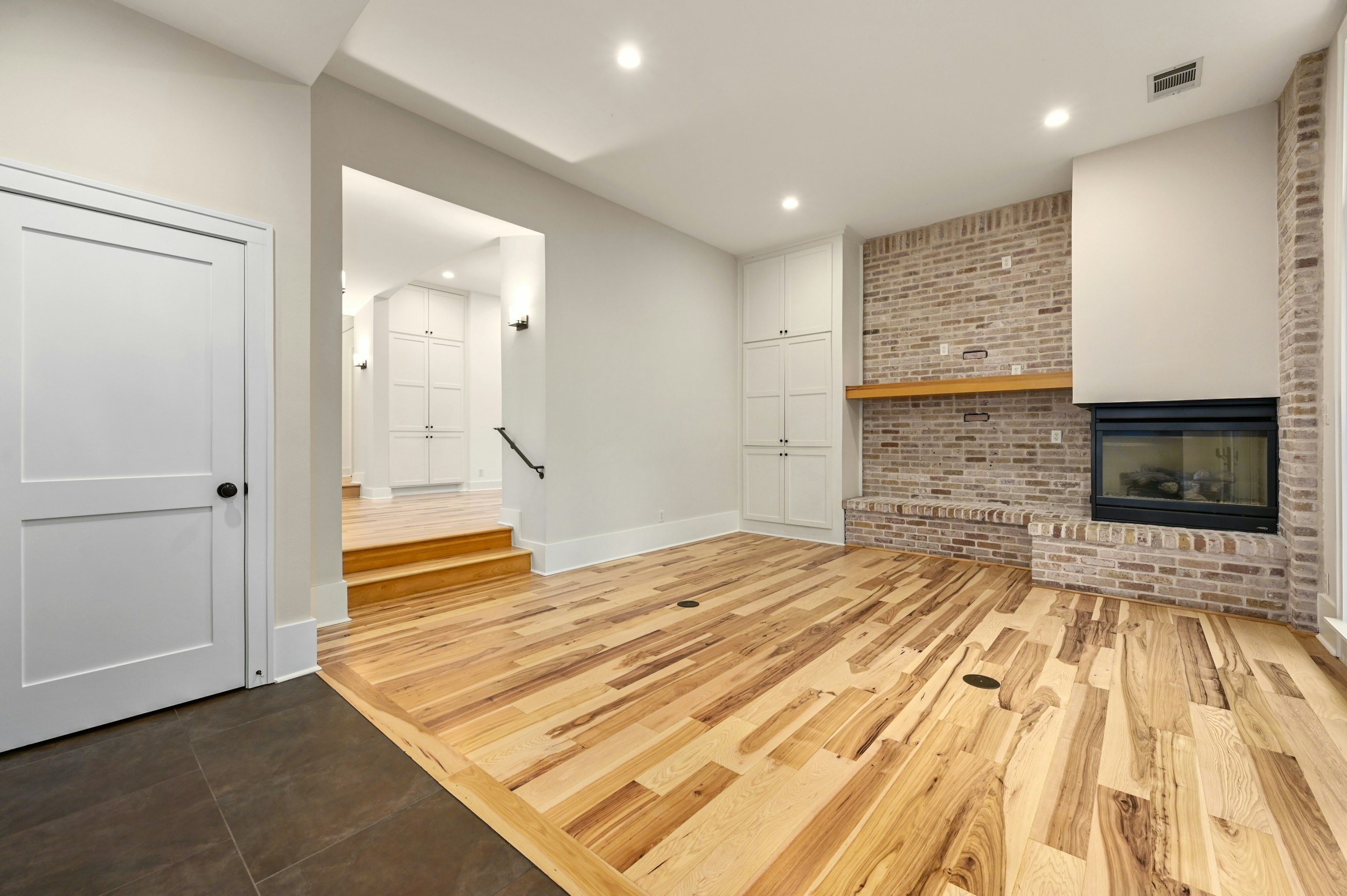 006-461984-1205 Norwalk Lane Unit D 06_13252267.jpg